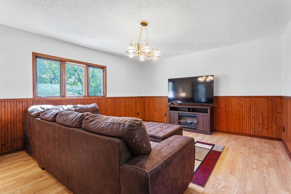 View of Residential at 315 17th Avenue, South Saint Paul MN 55075, South Saint Paul (19 of 27) - Mike Wilen | Minnesota Team Real Estate