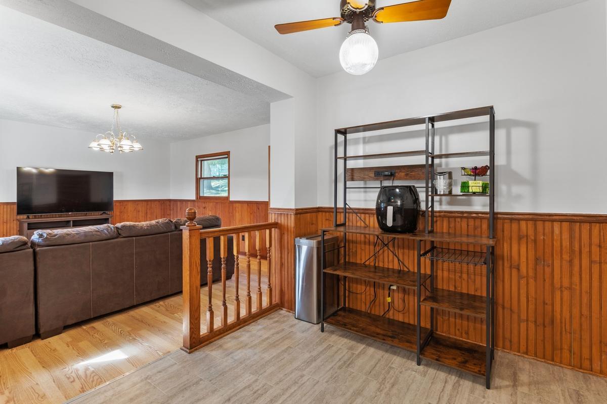 View of Residential at 315 17th Avenue, South Saint Paul MN 55075, South Saint Paul (17 of 27) - Mike Wilen | Minnesota Team Real Estate