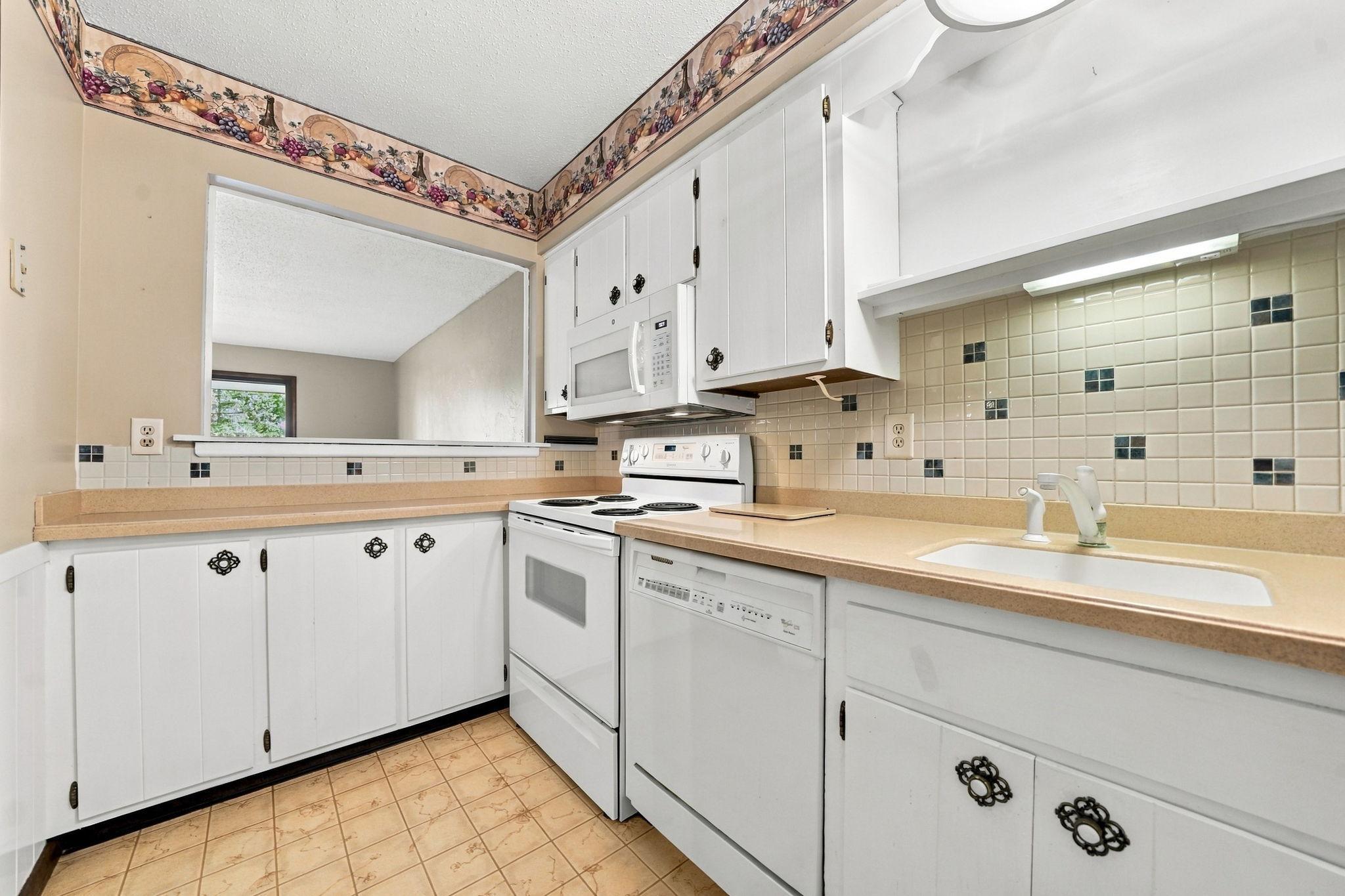 View of Residential at 2200 Nevada Avenue #312, Saint Louis Park MN 55426, Saint Louis Park (8 of 31) - Mike Wilen | Minnesota Team Real Estate