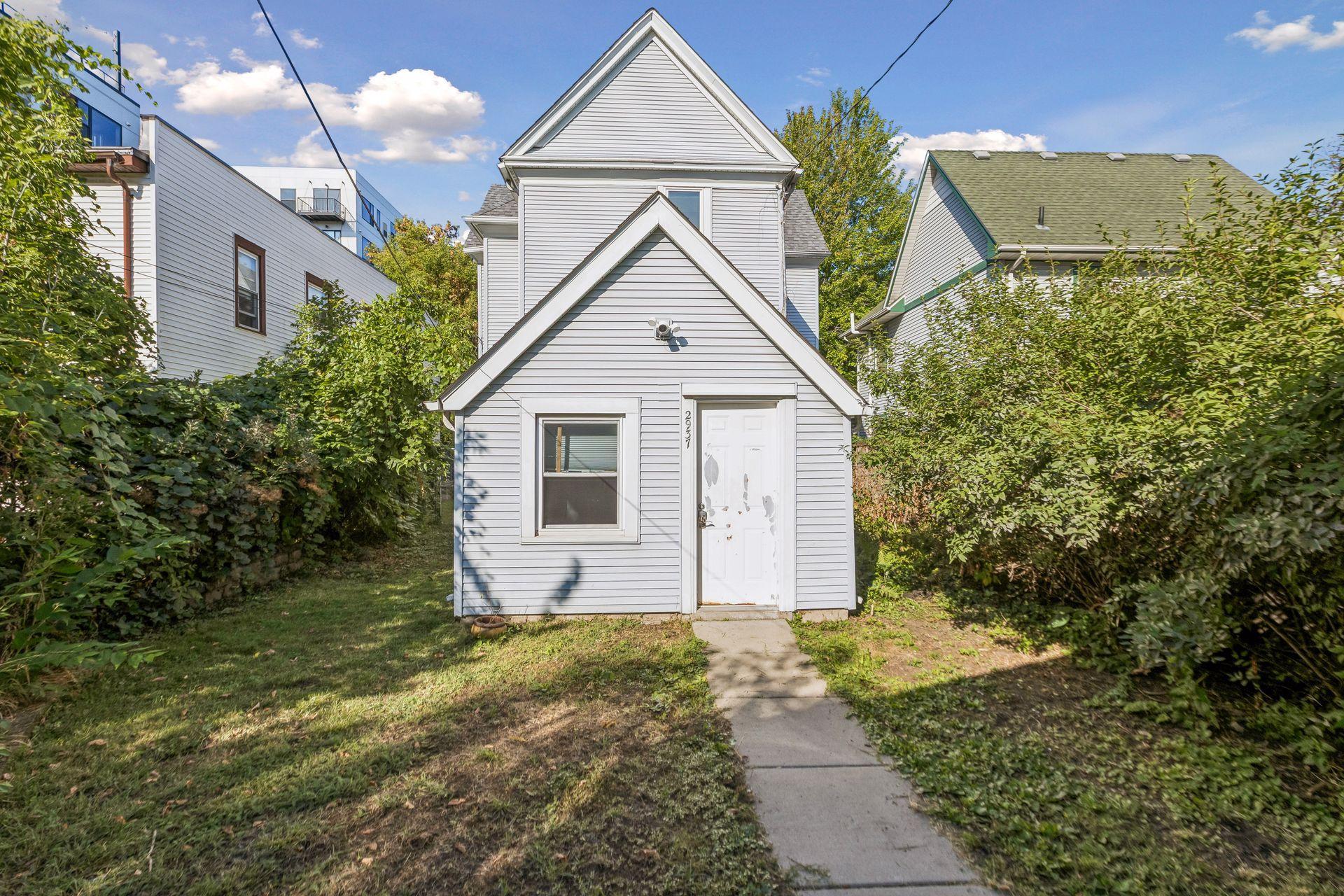 View of Residential at 2937 Harriet Avenue, Minneapolis MN 55408, Minneapolis (34 of 49) - Mike Wilen | Minnesota Team Real Estate