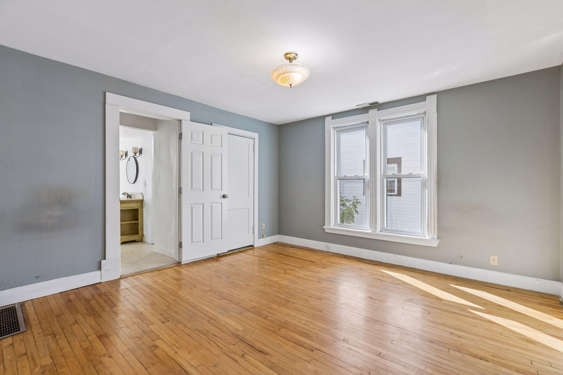 View of Residential at 2937 Harriet Avenue, Minneapolis MN 55408, Minneapolis (22 of 49) - Mike Wilen | Minnesota Team Real Estate