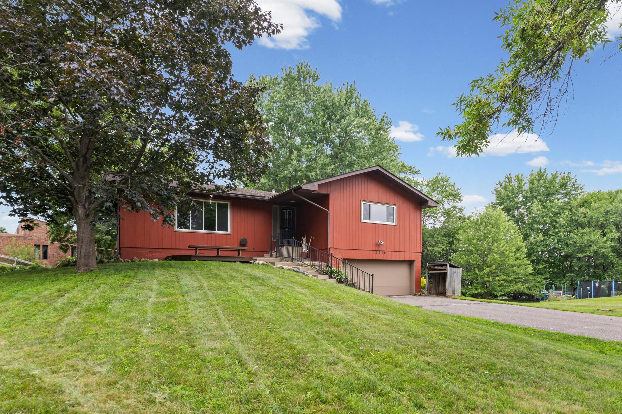 View of Residential at 12916 1st Avenue, Burnsville MN 55337, Burnsville (4 of 64) - Mike Wilen | Minnesota Team Real Estate