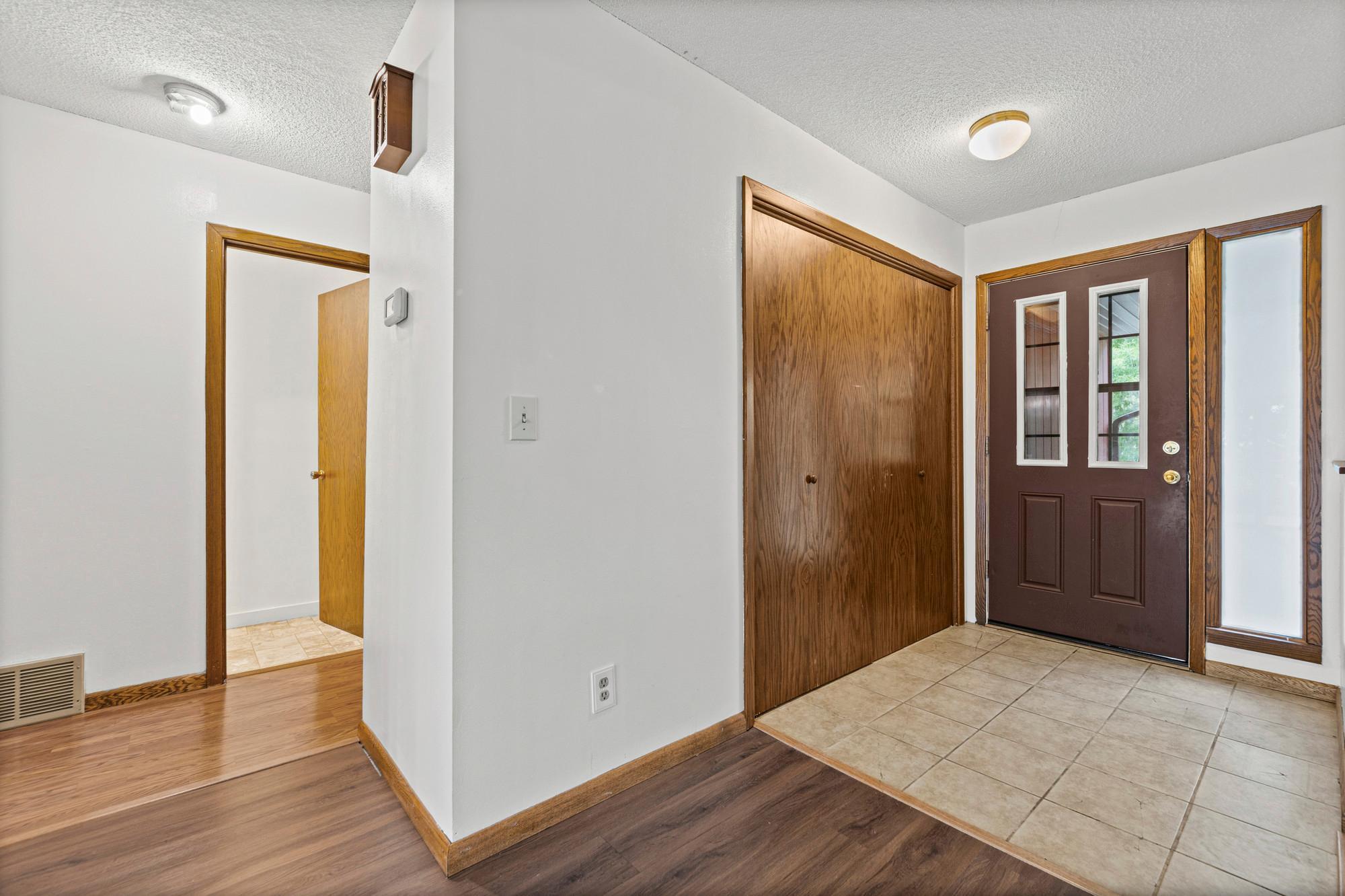 View of Residential at 12916 1st Avenue, Burnsville MN 55337, Burnsville (10 of 64) - Mike Wilen | Minnesota Team Real Estate
