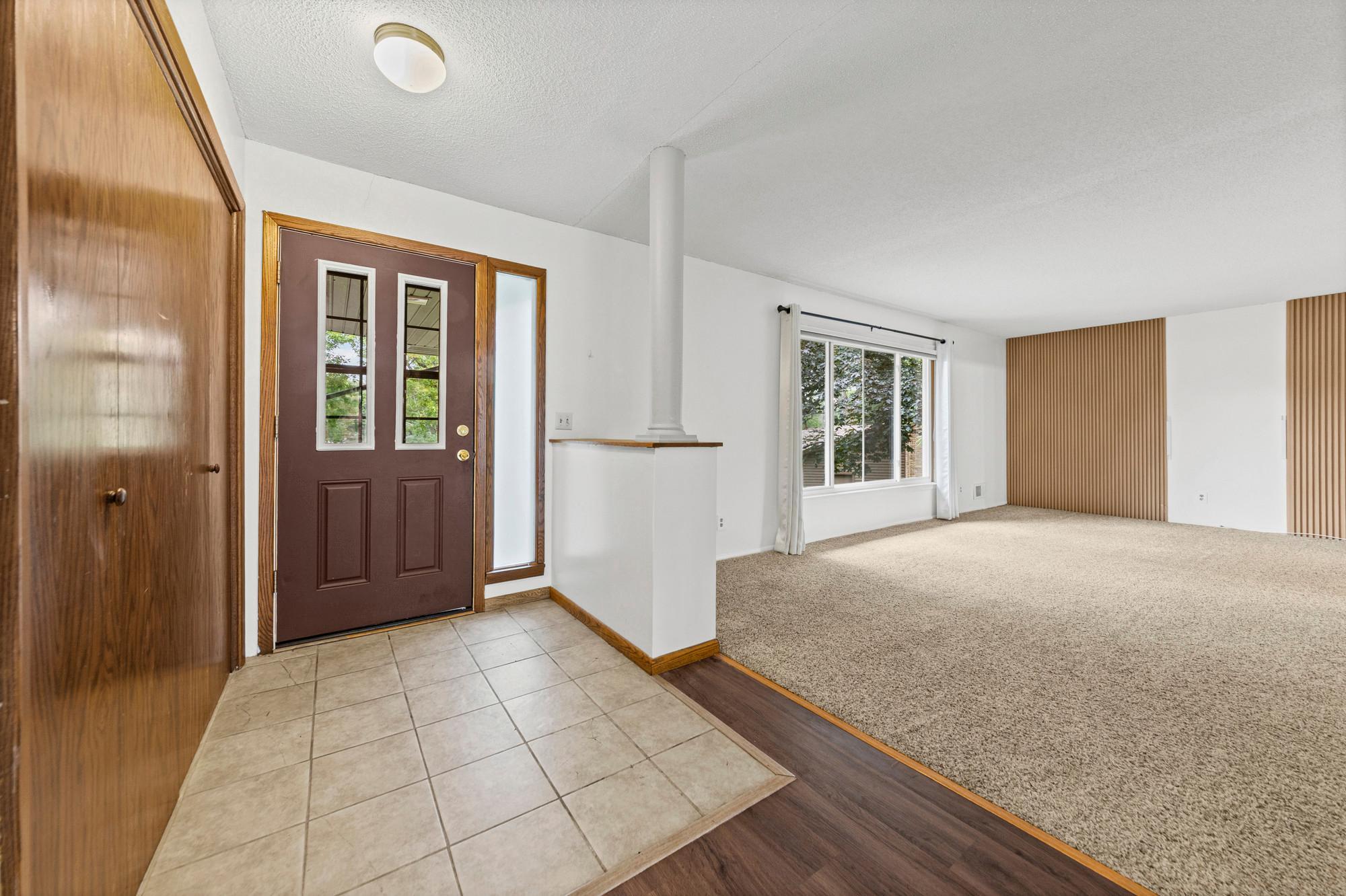 View of Residential at 12916 1st Avenue, Burnsville MN 55337, Burnsville (11 of 64) - Mike Wilen | Minnesota Team Real Estate