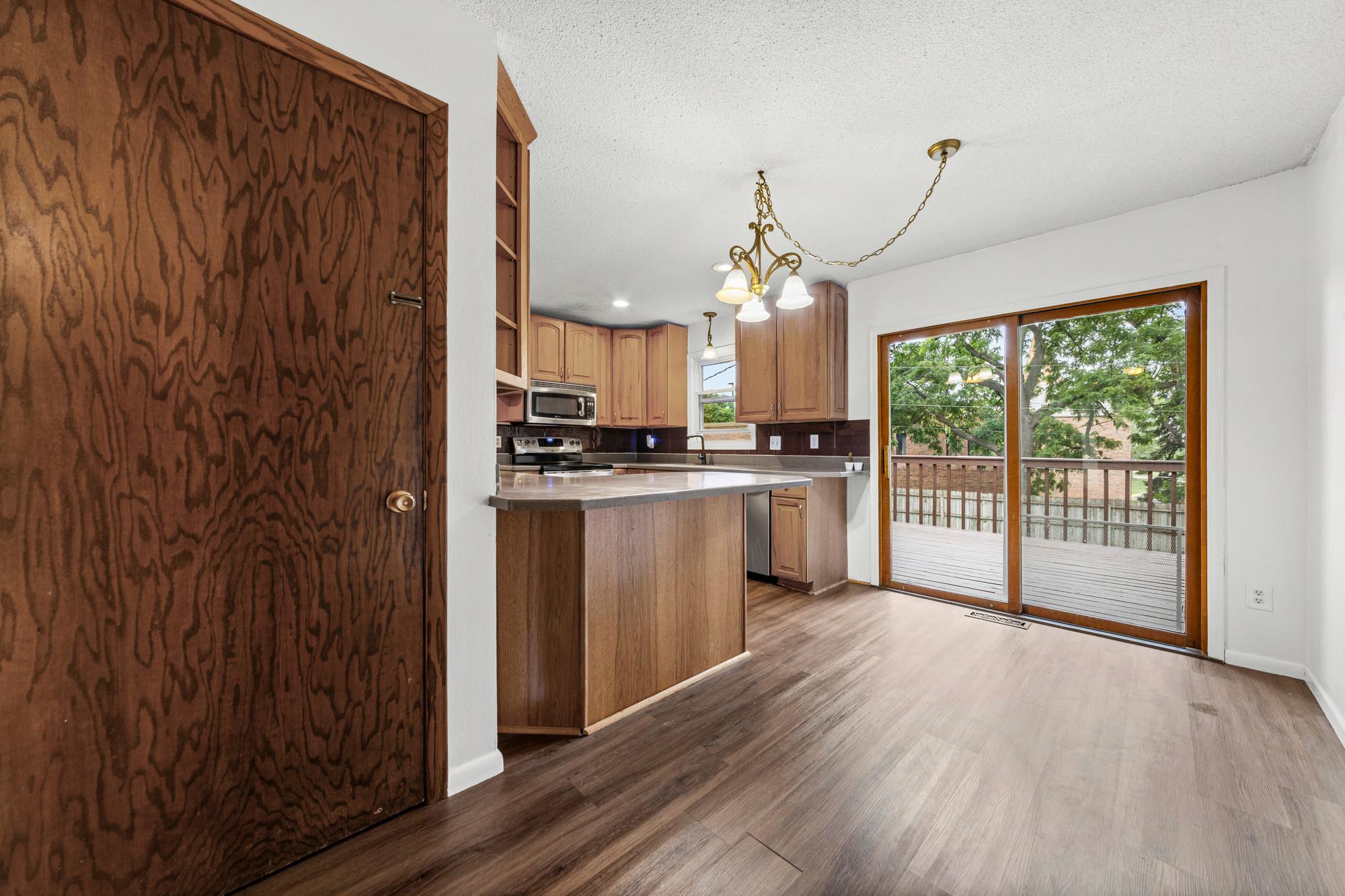 View of Residential at 12916 1st Avenue, Burnsville MN 55337, Burnsville (14 of 64) - Mike Wilen | Minnesota Team Real Estate