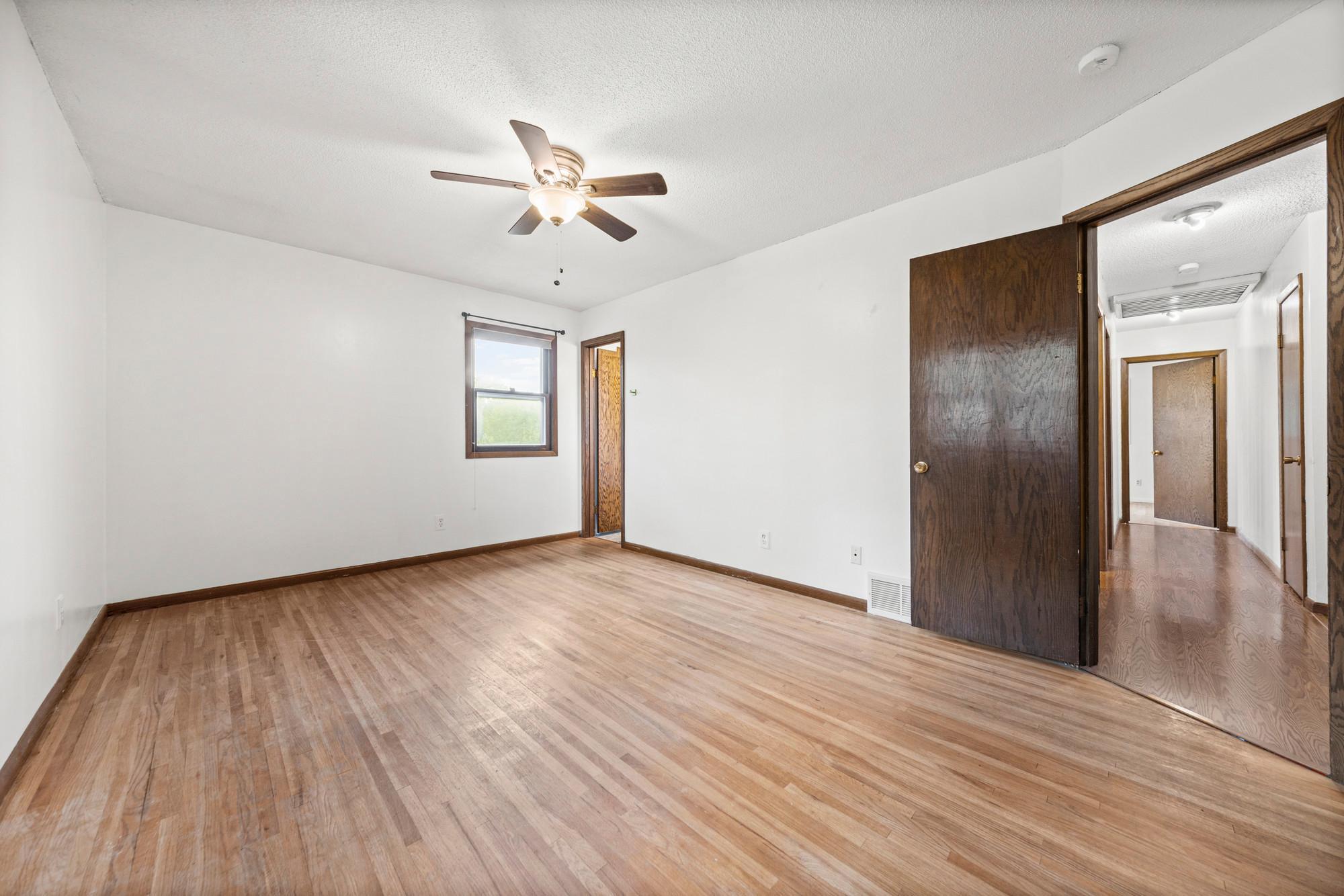 View of Residential at 12916 1st Avenue, Burnsville MN 55337, Burnsville (28 of 64) - Mike Wilen | Minnesota Team Real Estate