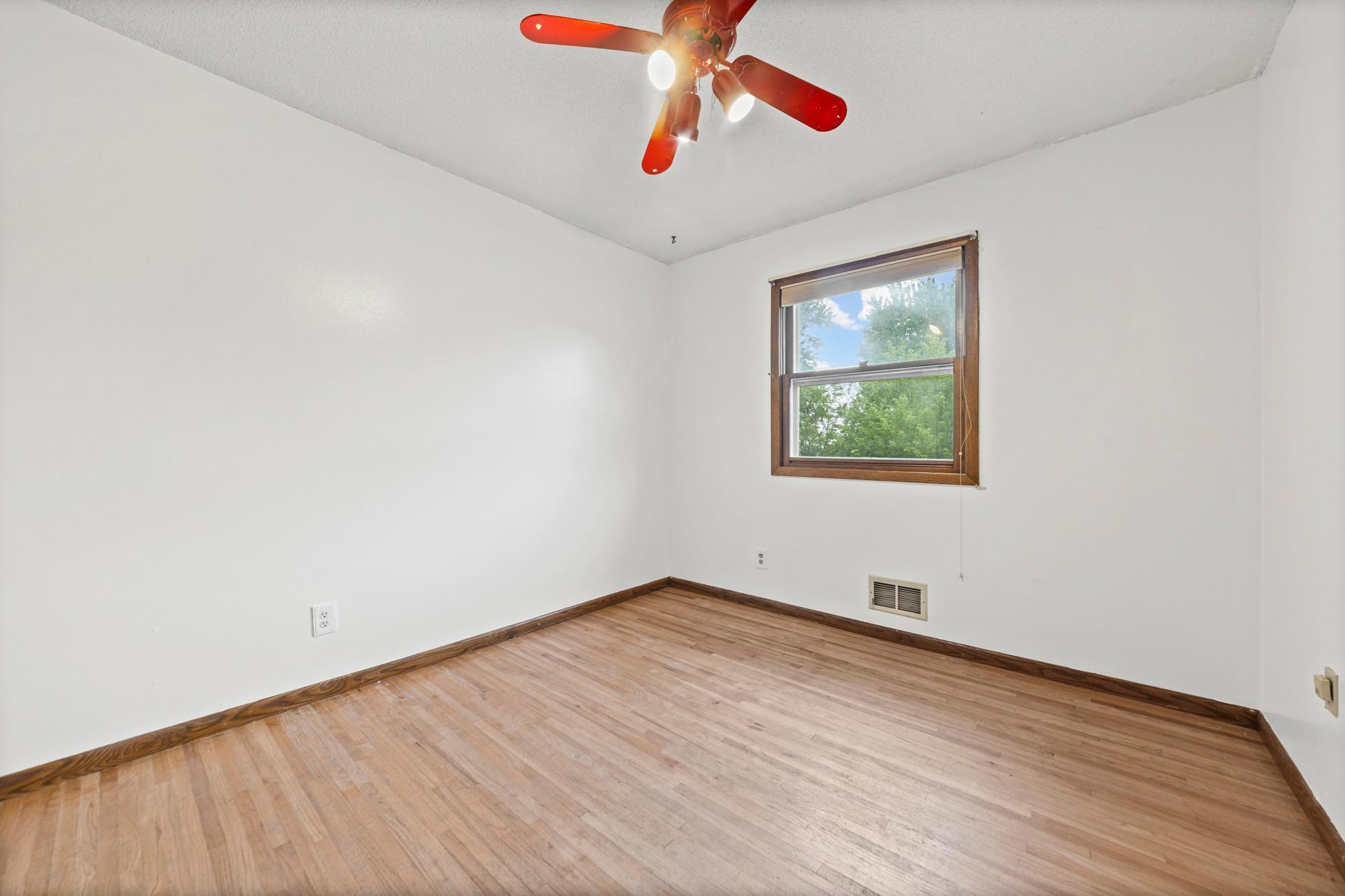 View of Residential at 12916 1st Avenue, Burnsville MN 55337, Burnsville (36 of 64) - Mike Wilen | Minnesota Team Real Estate