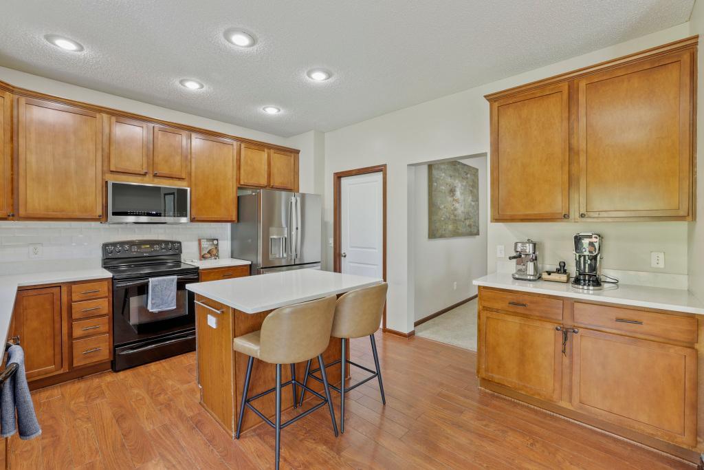 View of Residential at 2321 Woodcrest Drive, Woodbury MN 55129, Woodbury (9 of 28) - Mike Wilen | Minnesota Team Real Estate