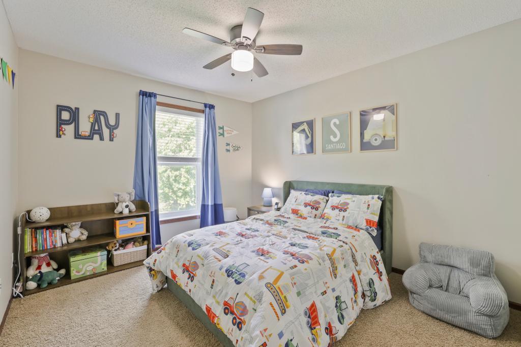 View of Residential at 2321 Woodcrest Drive, Woodbury MN 55129, Woodbury (24 of 28) - Mike Wilen | Minnesota Team Real Estate