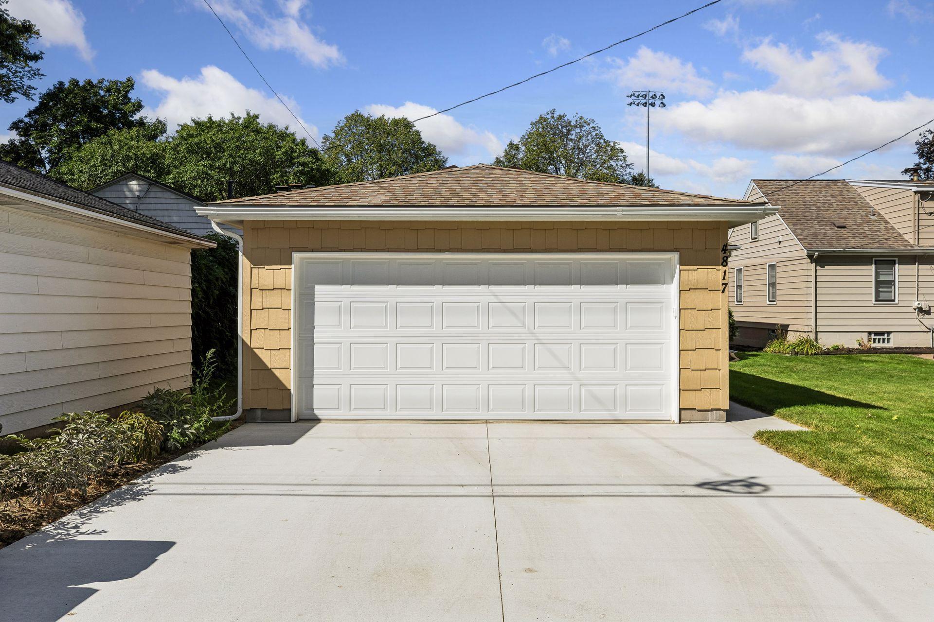 View of Residential at 4817 Zenith Avenue, Minneapolis MN 55410, Minneapolis (46 of 76) - Mike Wilen | Minnesota Team Real Estate