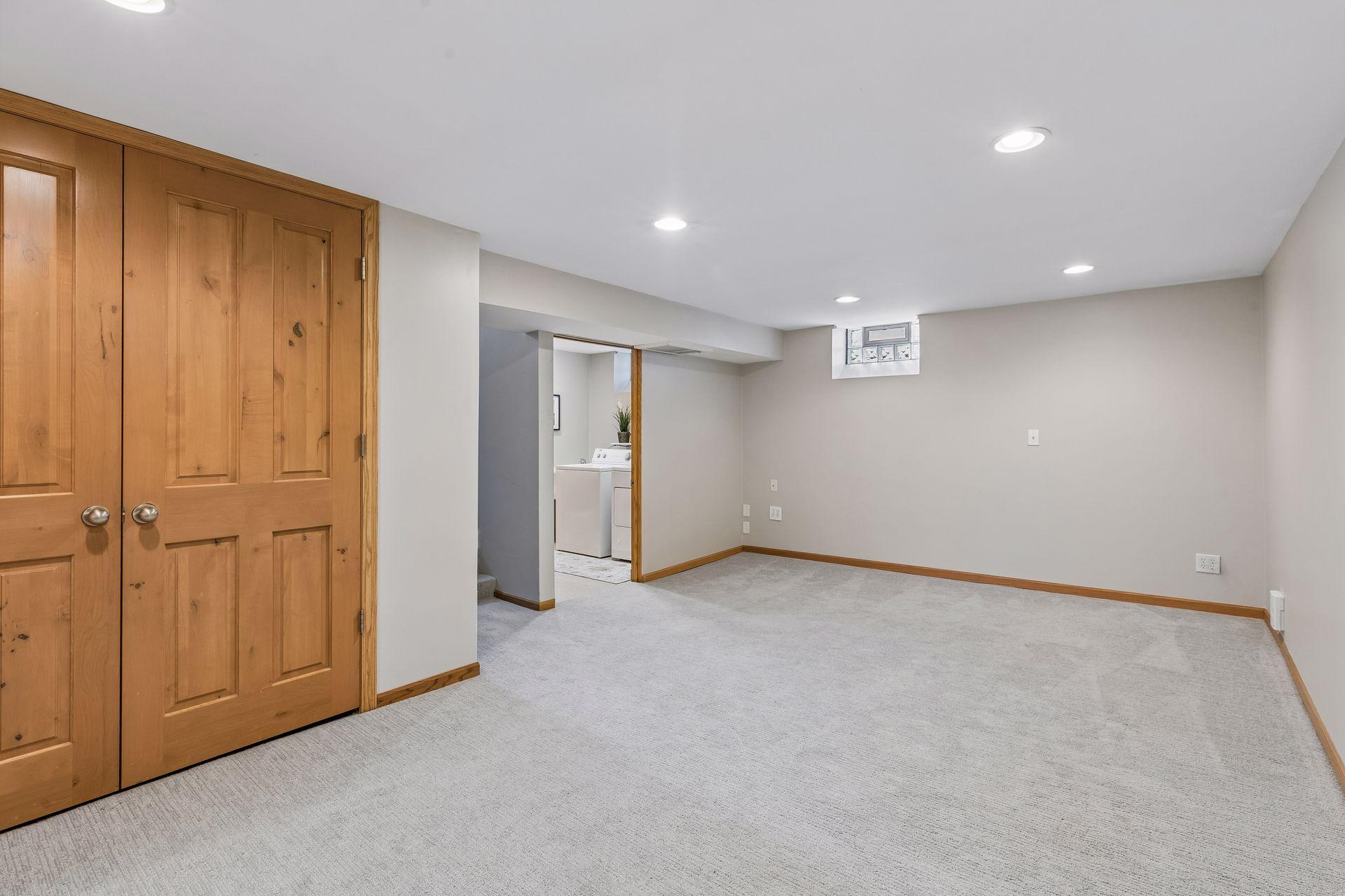 View of Residential at 4817 Zenith Avenue, Minneapolis MN 55410, Minneapolis (28 of 76) - Mike Wilen | Minnesota Team Real Estate
