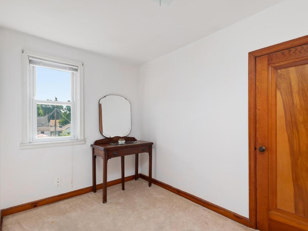 View of Residential at 6315 Knox Avenue, Richfield MN 55423, Richfield (21 of 27) - Mike Wilen | Minnesota Team Real Estate