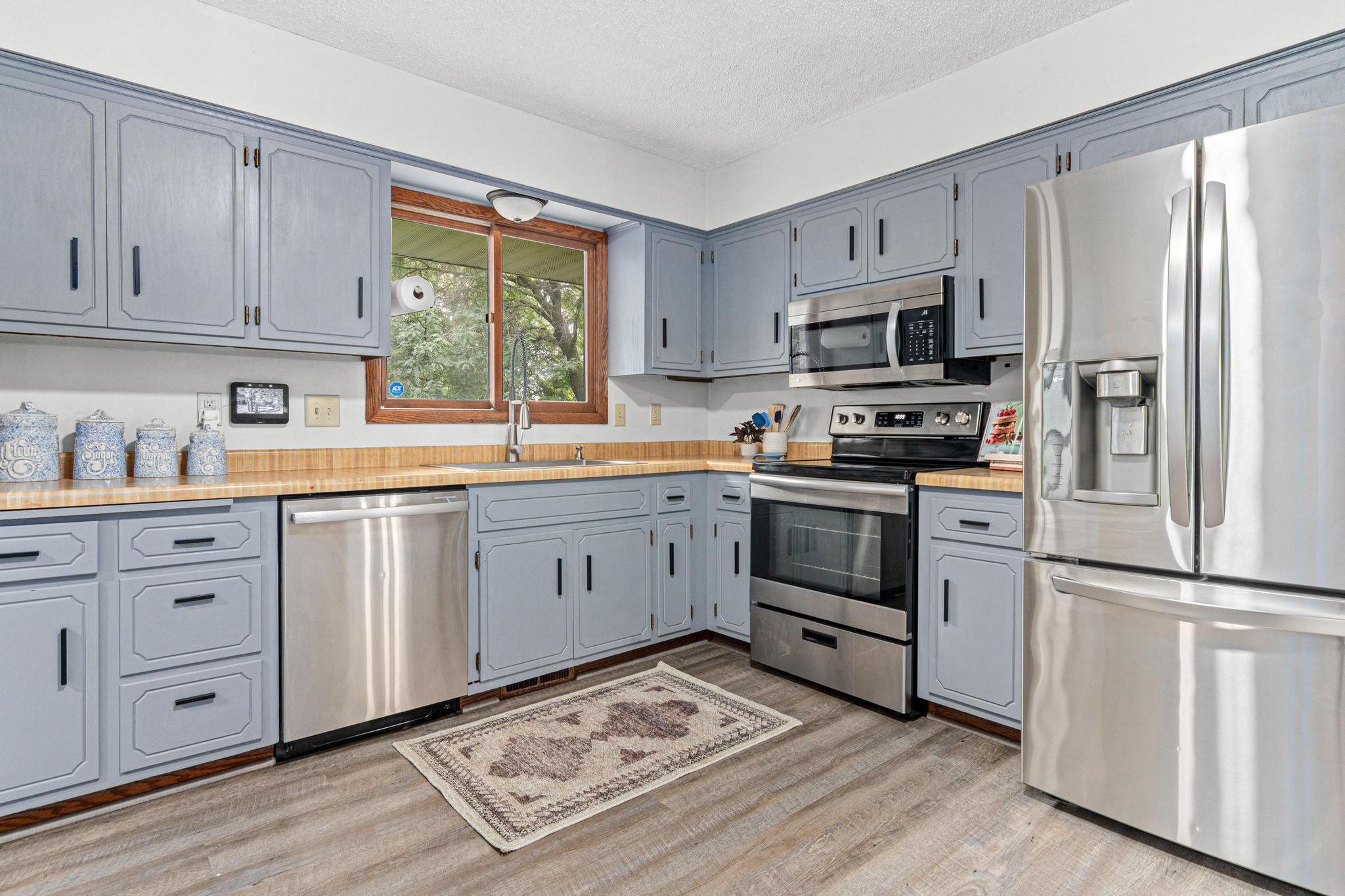 View of Residential at 2400 125th Street, Burnsville MN 55337, Burnsville (12 of 39) - Mike Wilen | Minnesota Team Real Estate