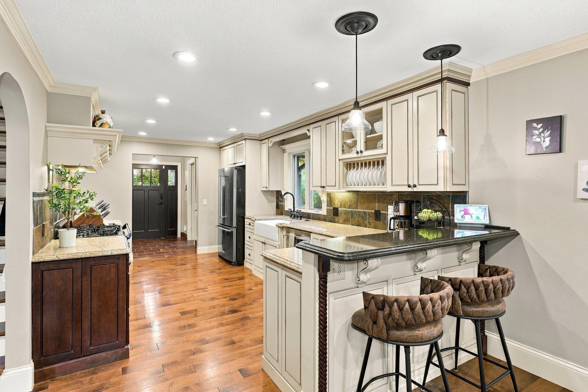 View of Residential at 510 Pleasant View Road, Chanhassen MN 55317, Chanhassen (8 of 84) - Mike Wilen | Minnesota Team Real Estate