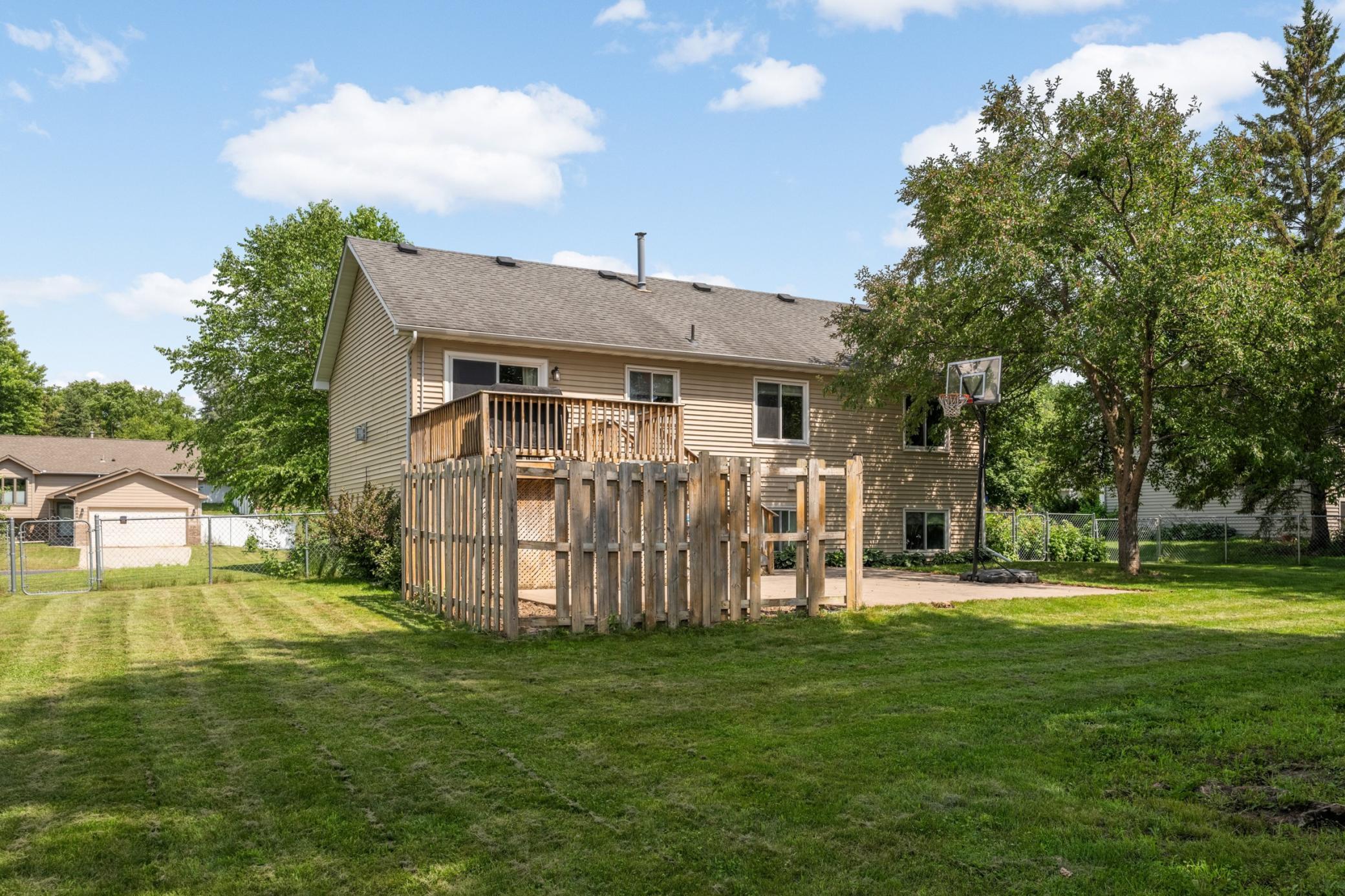 View of Residential at 4089 Pennsylvania Avenue, Eagan MN 55123, Eagan (29 of 39) - Mike Wilen | Minnesota Team Real Estate