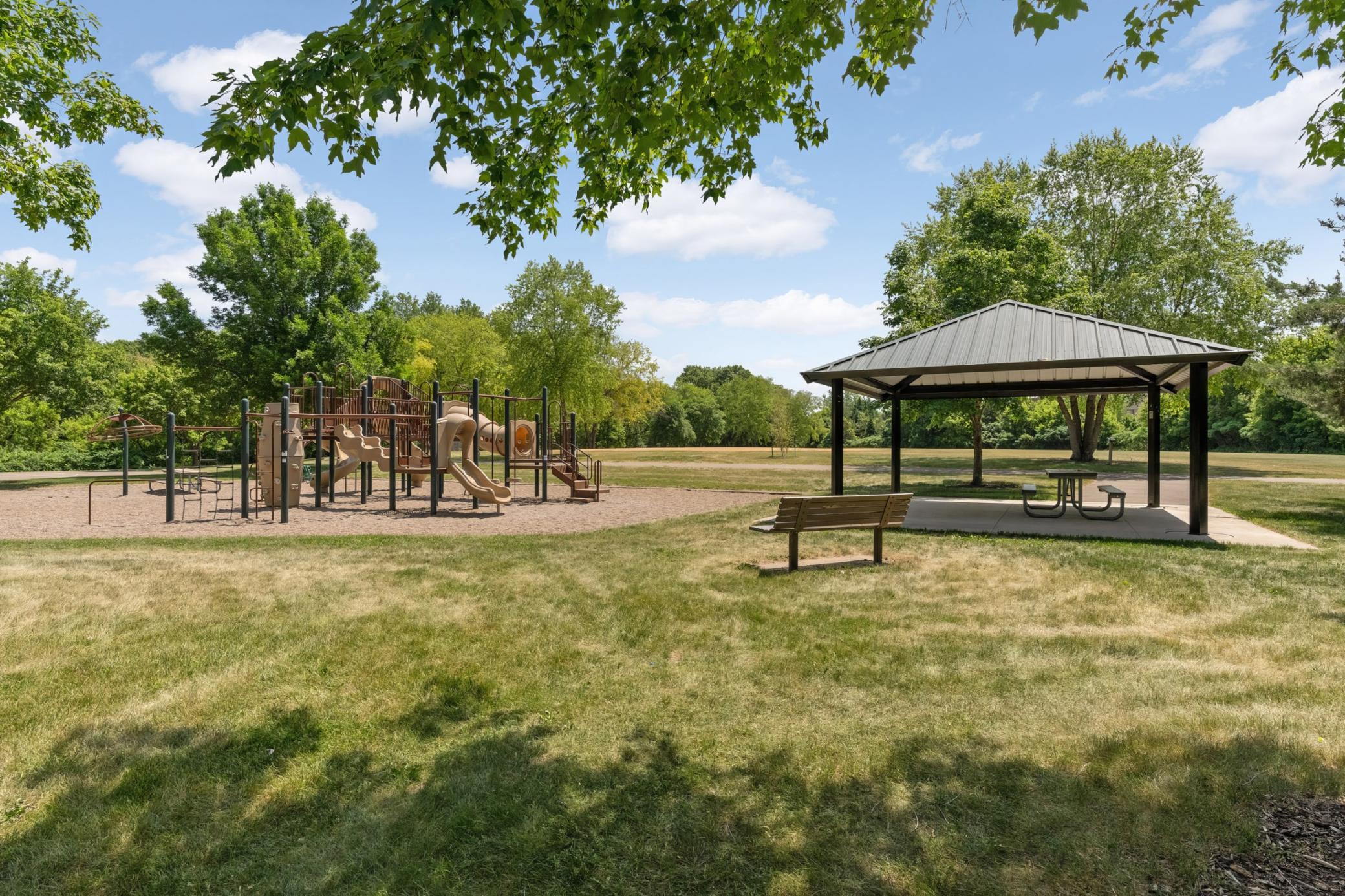 View of Residential at 4089 Pennsylvania Avenue, Eagan MN 55123, Eagan (35 of 39) - Mike Wilen | Minnesota Team Real Estate