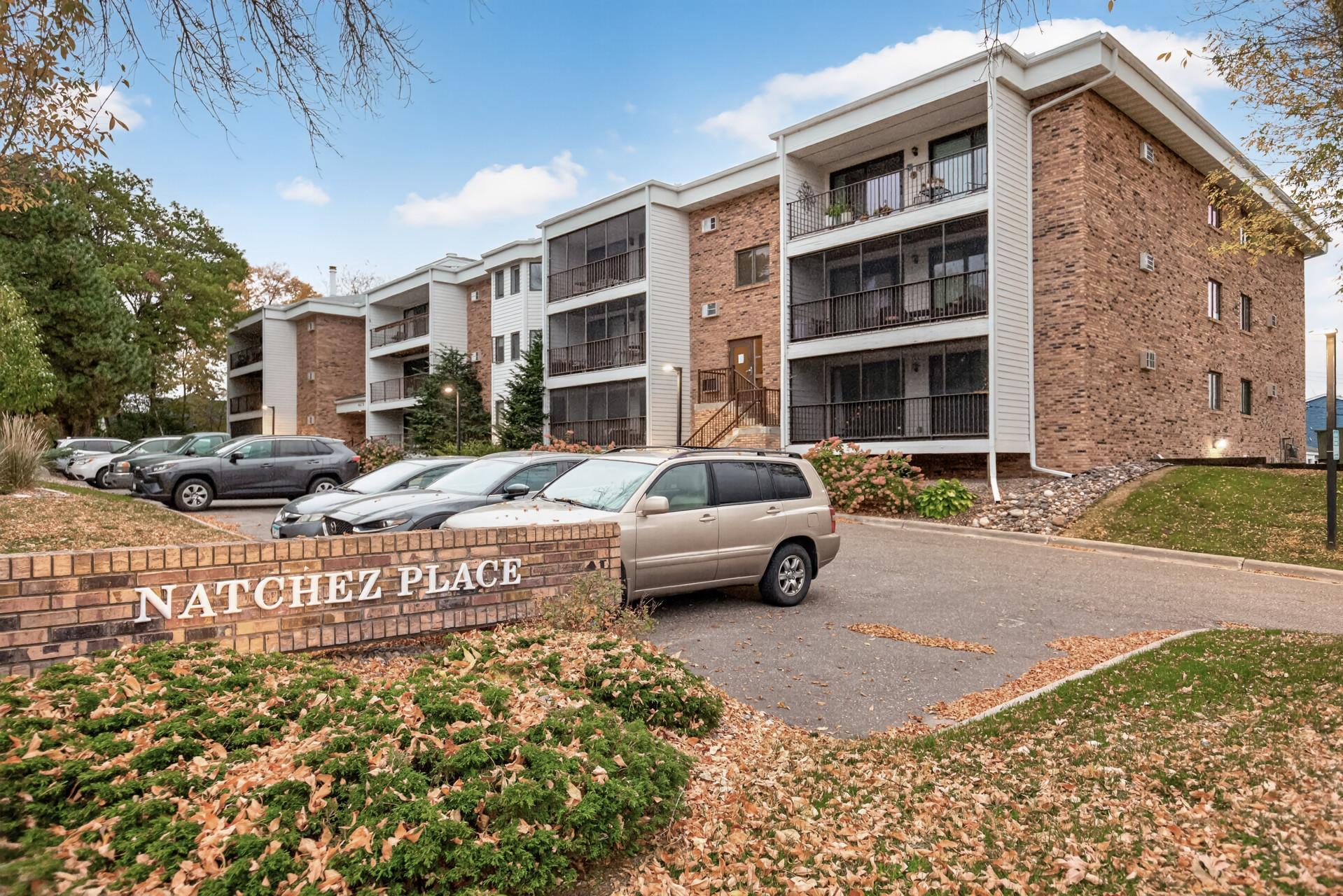 View of (CC) Low Rise (3- Levels) at 4625 Minnetonka Boulevard, Saint Louis Park - Mike Wilen | Minnesota Team Real Estate