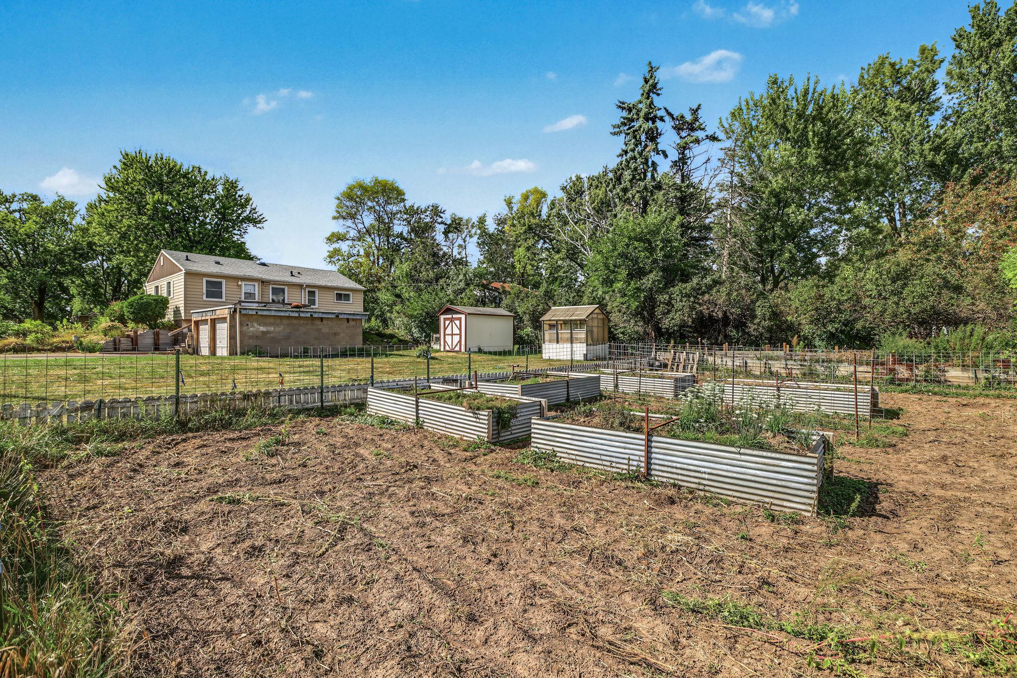 View of Residential at 3004 Bellaire Avenue, Maplewood MN 55109, Maplewood (34 of 47) - Mike Wilen | Minnesota Team Real Estate