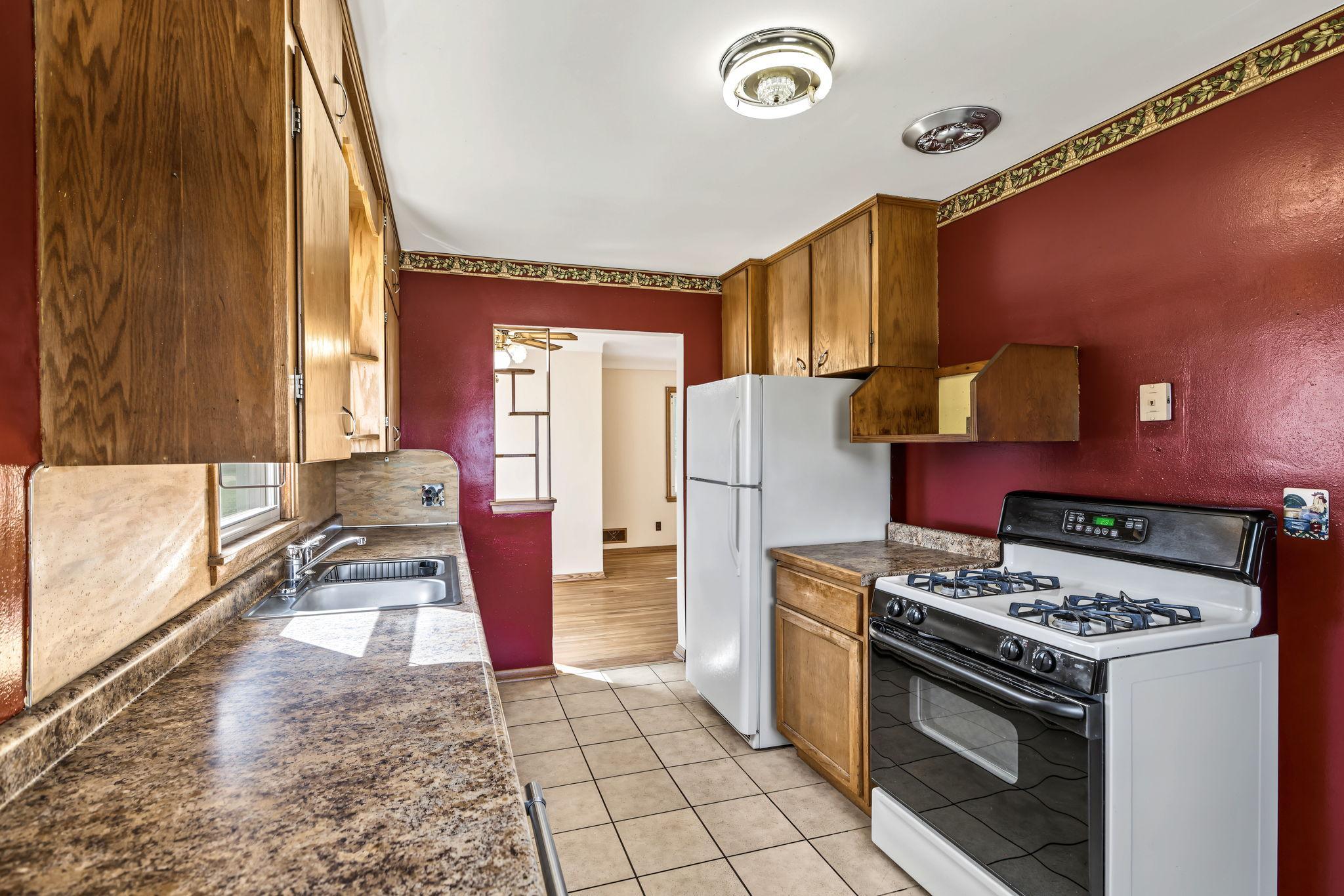 View of Residential at 3004 Bellaire Avenue, Maplewood MN 55109, Maplewood (15 of 47) - Mike Wilen | Minnesota Team Real Estate
