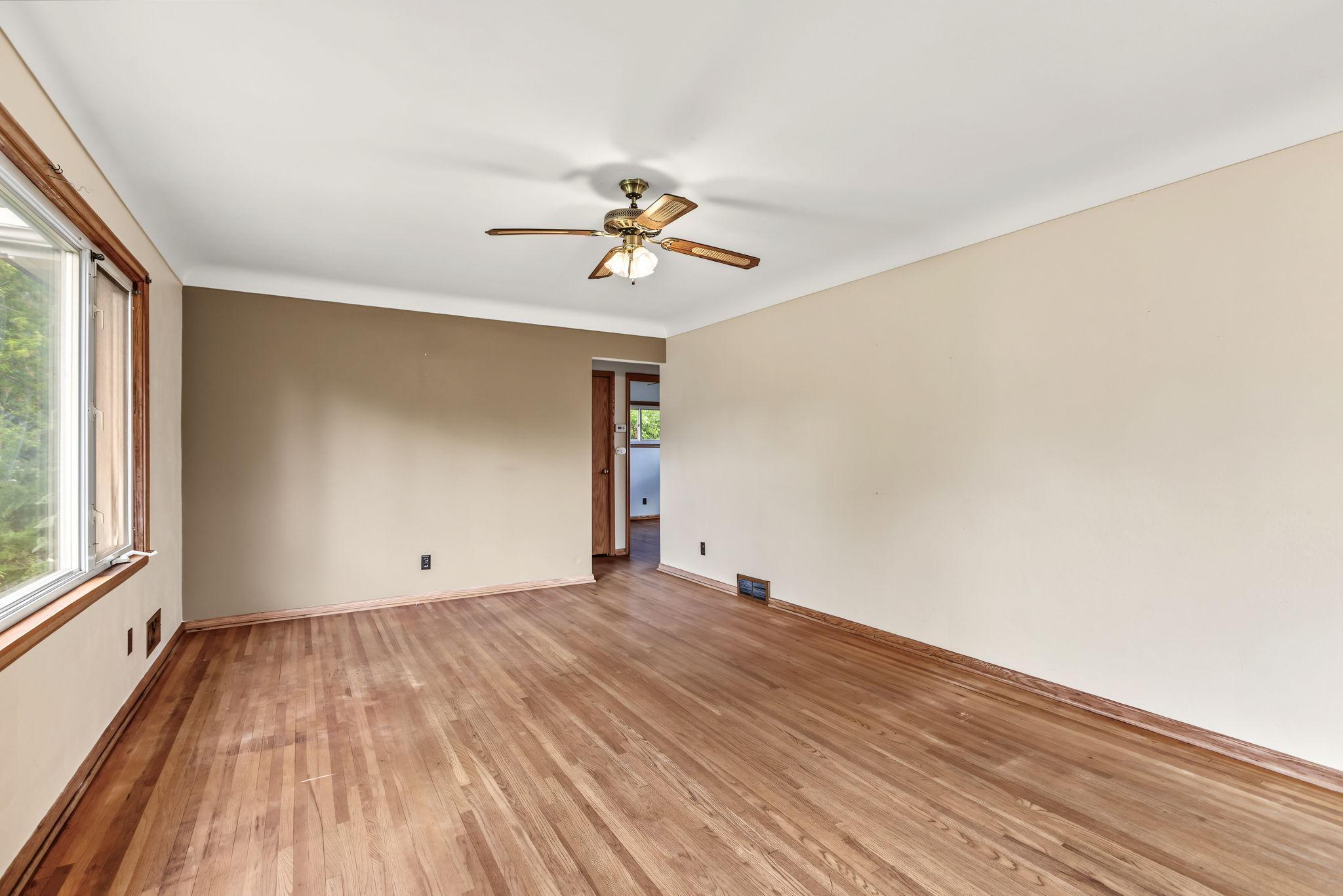 View of Residential at 3004 Bellaire Avenue, Maplewood MN 55109, Maplewood (13 of 47) - Mike Wilen | Minnesota Team Real Estate