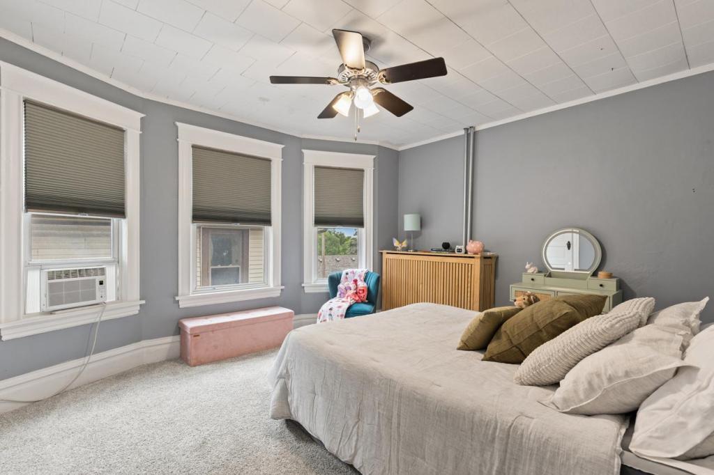 View of Residential Income at 1122 Marshall Avenue, Saint Paul MN 55104, Saint Paul (24 of 36) - Mike Wilen | Minnesota Team Real Estate