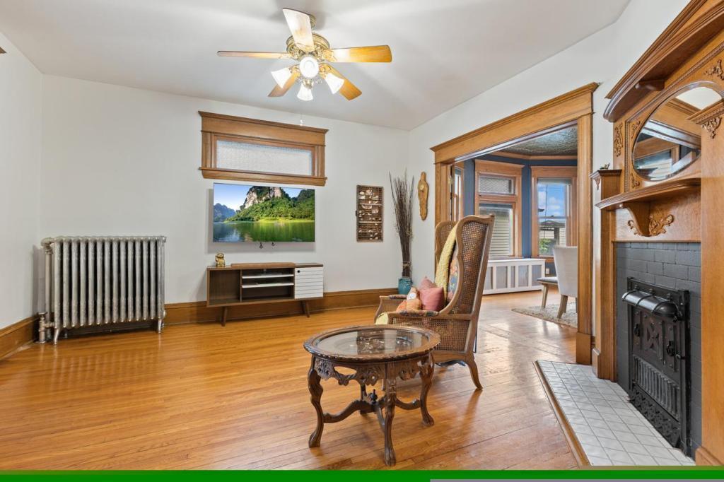 View of Residential Income at 1122 Marshall Avenue, Saint Paul MN 55104, Saint Paul (5 of 36) - Mike Wilen | Minnesota Team Real Estate