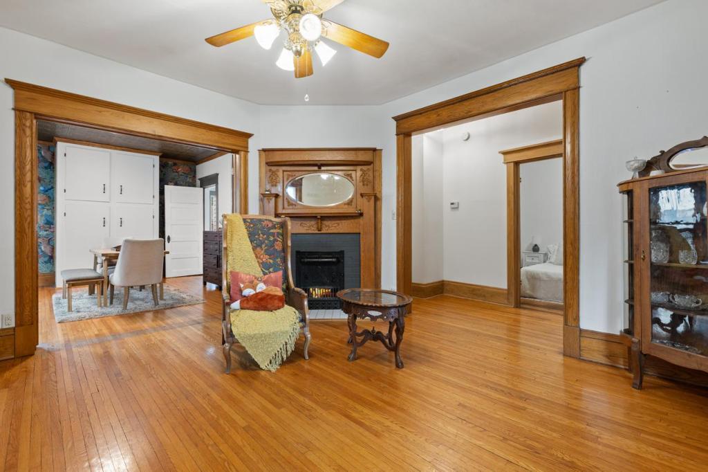 View of Residential Income at 1122 Marshall Avenue, Saint Paul MN 55104, Saint Paul (4 of 36) - Mike Wilen | Minnesota Team Real Estate