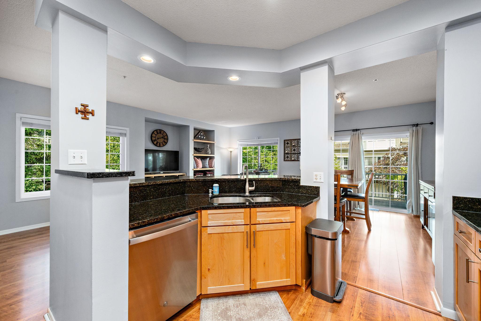 View of Residential at 758 Fairfield Circle, Minnetonka MN 55305, Minnetonka (8 of 23) - Mike Wilen | Minnesota Team Real Estate