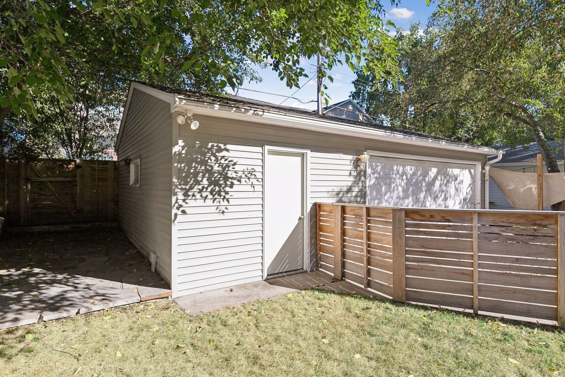 View of Residential at 4525 Abbott Avenue, Minneapolis MN 55410, Minneapolis (34 of 36) - Mike Wilen | Minnesota Team Real Estate