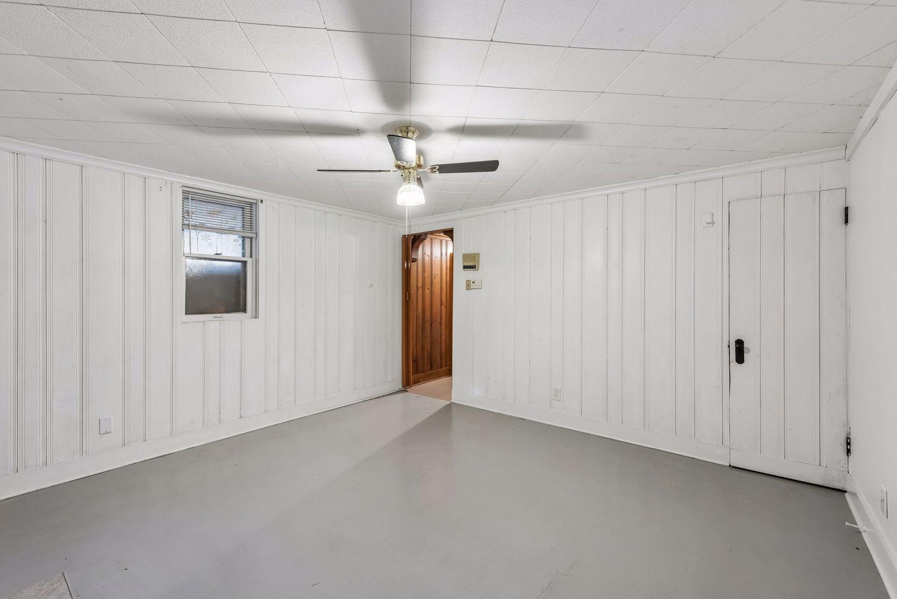 View of Residential at 4525 Abbott Avenue, Minneapolis MN 55410, Minneapolis (28 of 36) - Mike Wilen | Minnesota Team Real Estate