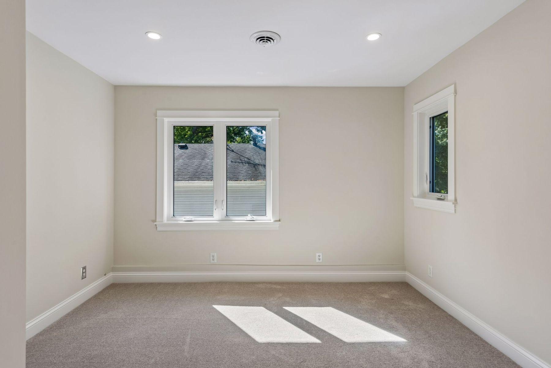 View of Residential at 4525 Abbott Avenue, Minneapolis MN 55410, Minneapolis (20 of 36) - Mike Wilen | Minnesota Team Real Estate