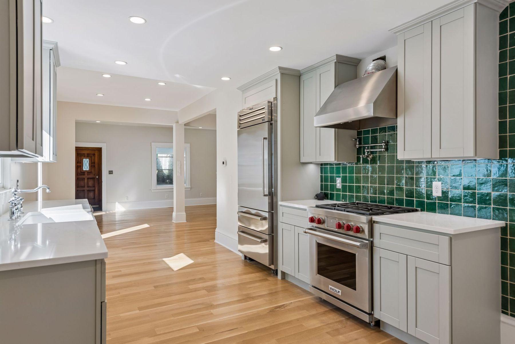 View of Residential at 4525 Abbott Avenue, Minneapolis MN 55410, Minneapolis (11 of 36) - Mike Wilen | Minnesota Team Real Estate