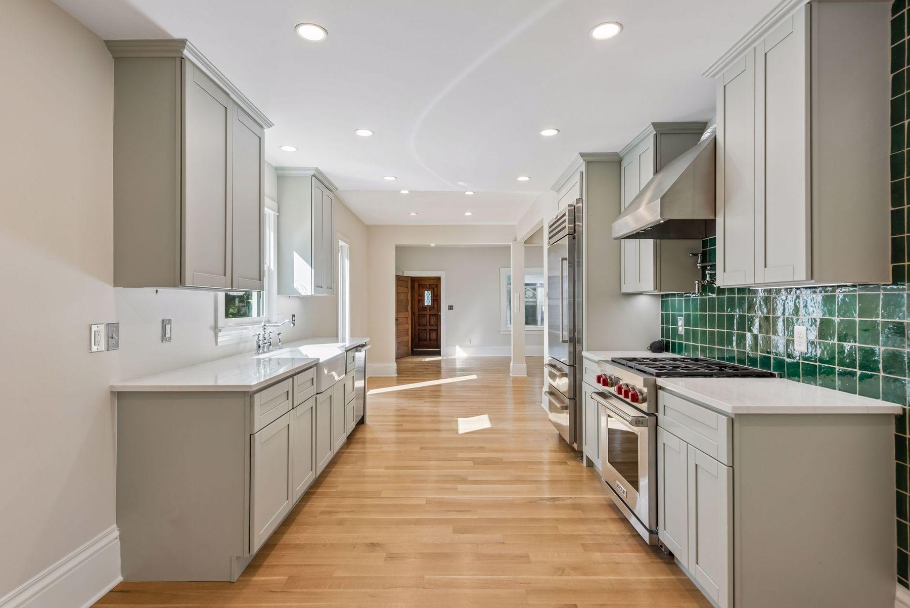 View of Residential at 4525 Abbott Avenue, Minneapolis MN 55410, Minneapolis (10 of 36) - Mike Wilen | Minnesota Team Real Estate