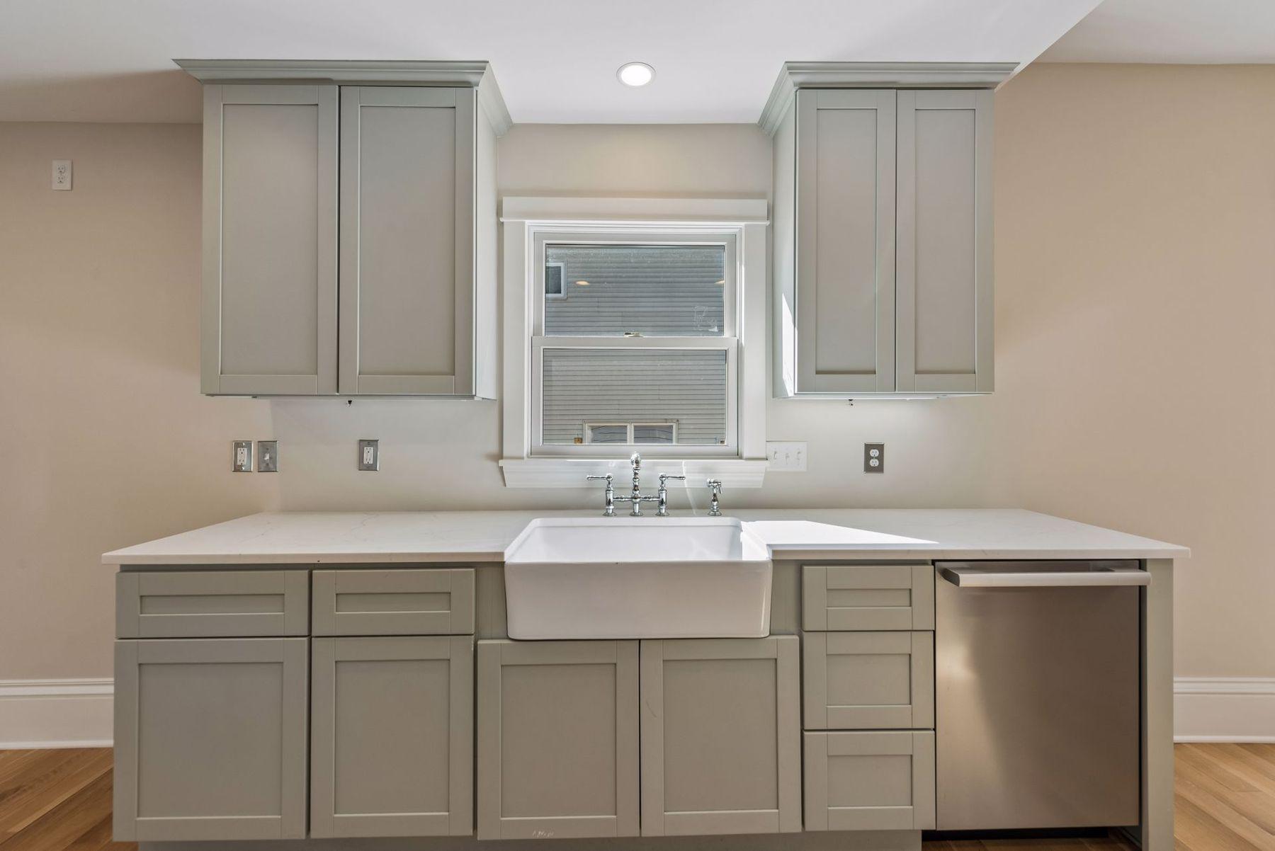 View of Residential at 4525 Abbott Avenue, Minneapolis MN 55410, Minneapolis (9 of 36) - Mike Wilen | Minnesota Team Real Estate