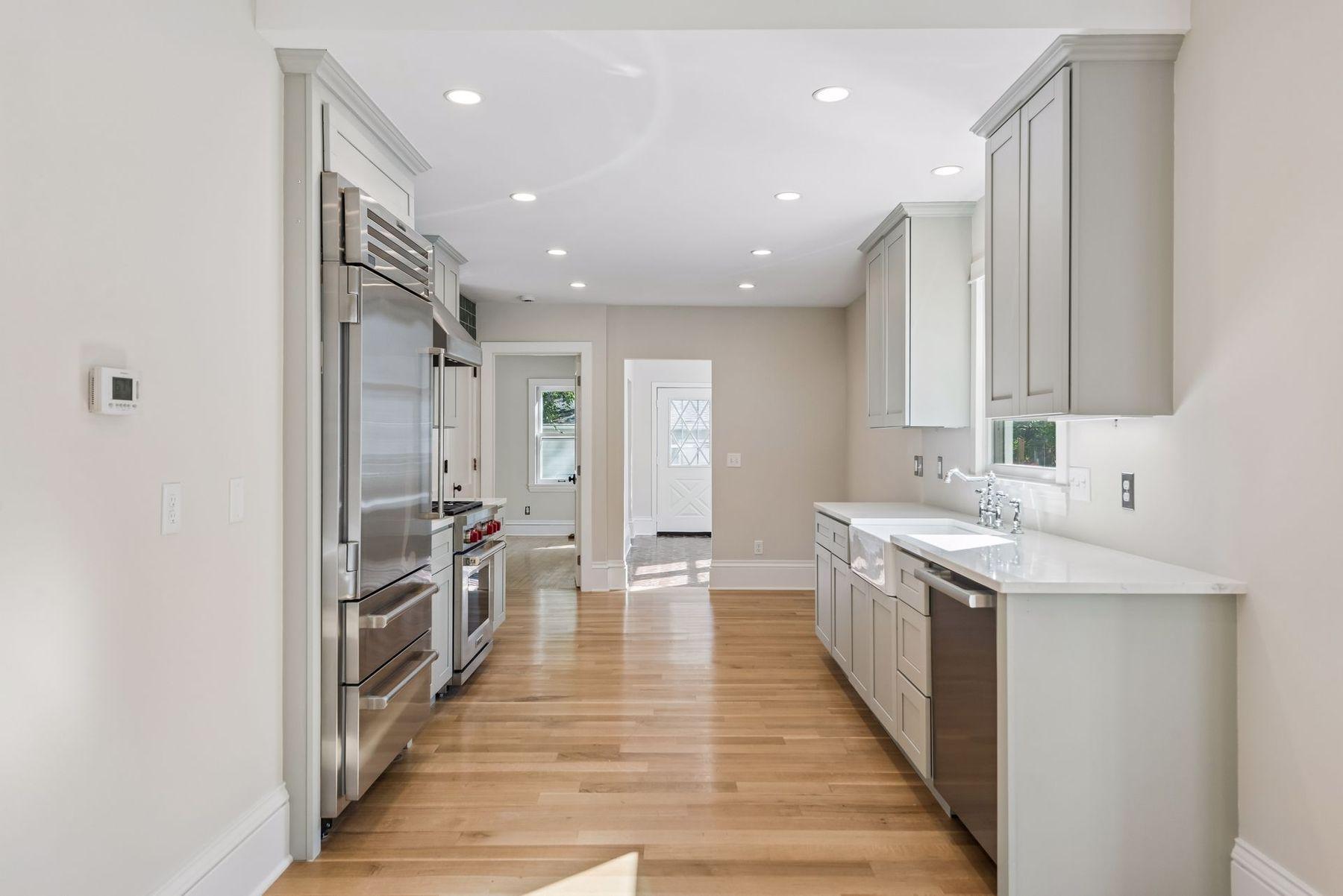 View of Residential at 4525 Abbott Avenue, Minneapolis MN 55410, Minneapolis (7 of 36) - Mike Wilen | Minnesota Team Real Estate