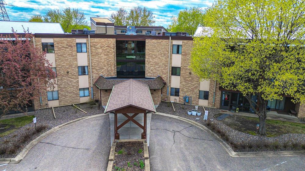 View of Residential at 2680 Oxford Street #107, Roseville MN 55113, Roseville (37 of 39) - Mike Wilen | Minnesota Team Real Estate