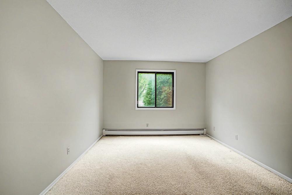 View of Residential at 2680 Oxford Street #107, Roseville MN 55113, Roseville (10 of 39) - Mike Wilen | Minnesota Team Real Estate