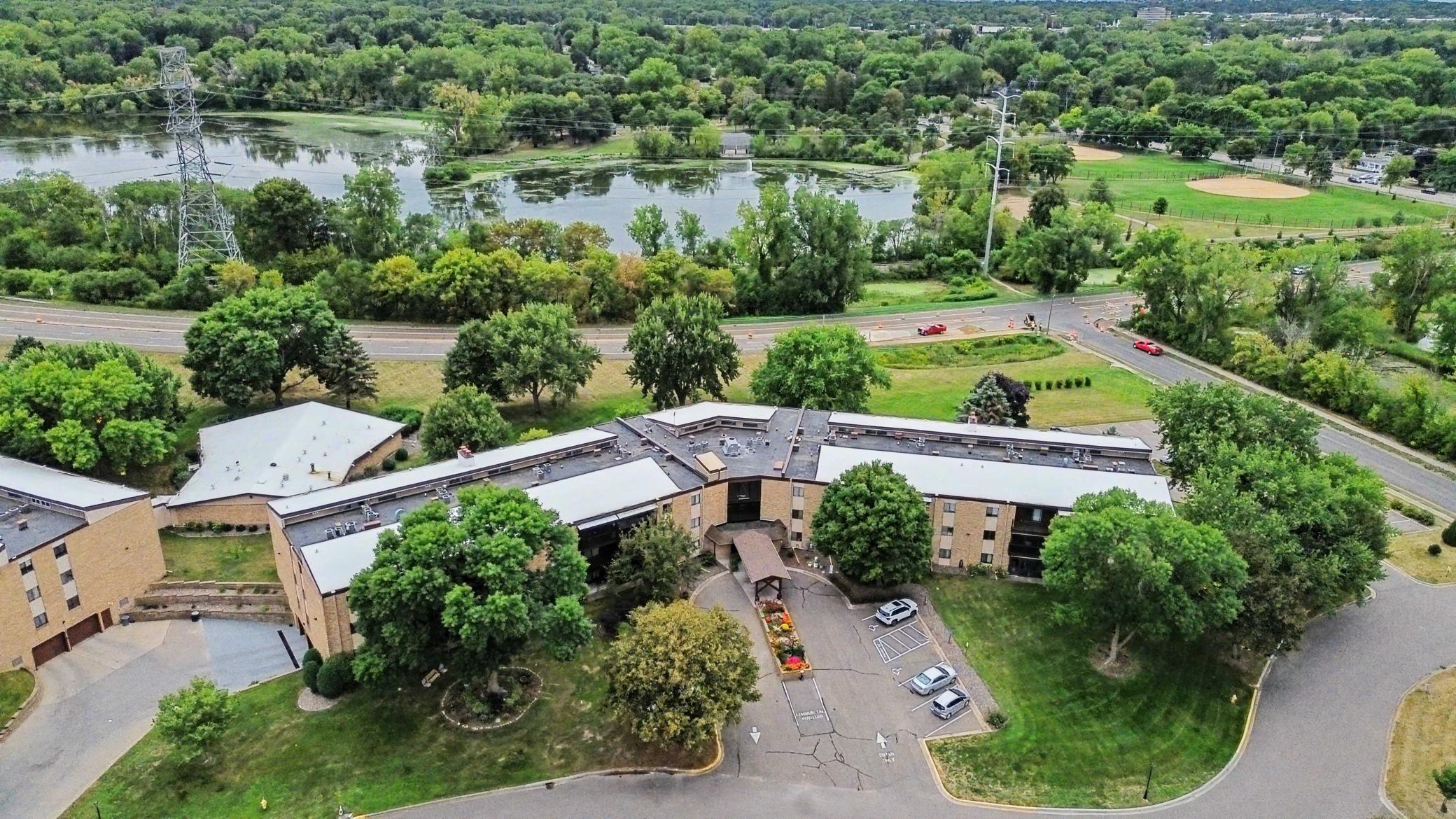 View of Residential at 2680 Oxford Street #107, Roseville MN 55113, Roseville (36 of 39) - Mike Wilen | Minnesota Team Real Estate