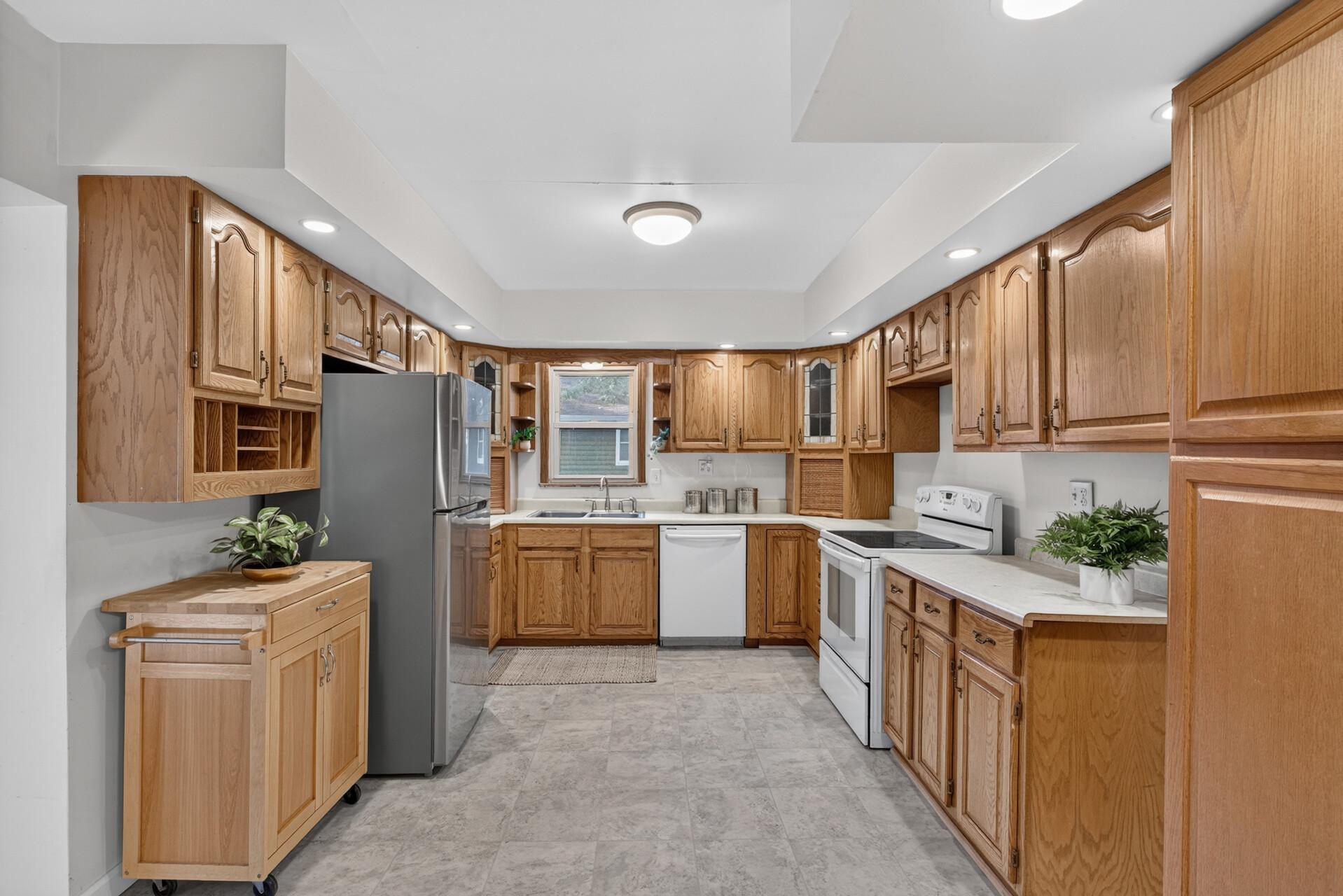 View of Residential at 5617 4th Street, Fridley MN 55432, Fridley (2 of 53) - Mike Wilen | Minnesota Team Real Estate