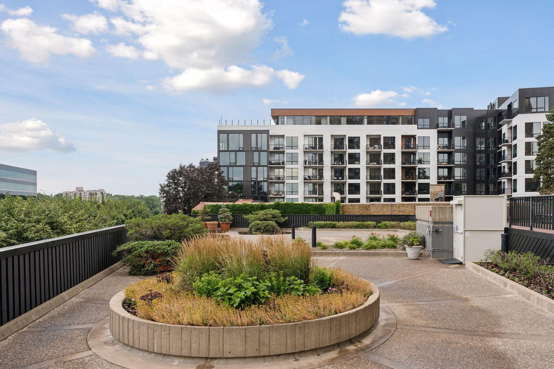 View of Residential at 2950 Dean Parkway #1805, Minneapolis MN 55416, Minneapolis (73 of 85) - Mike Wilen | Minnesota Team Real Estate