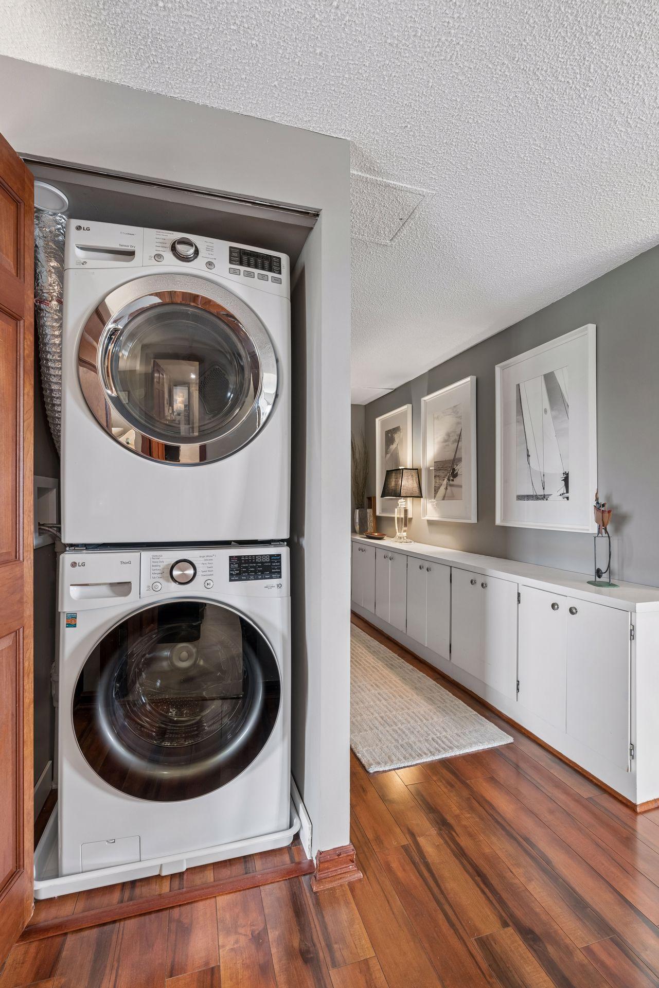 View of Residential at 2950 Dean Parkway #1805, Minneapolis MN 55416, Minneapolis (49 of 85) - Mike Wilen | Minnesota Team Real Estate