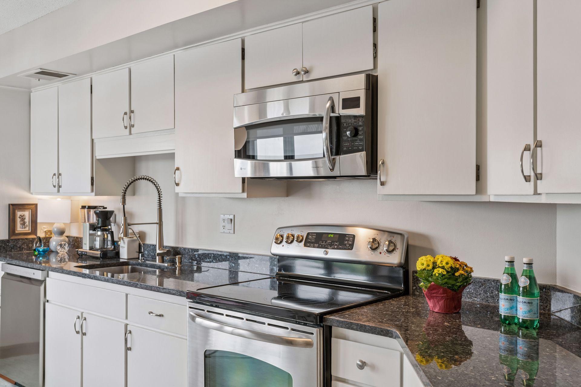 View of Residential at 2950 Dean Parkway #1805, Minneapolis MN 55416, Minneapolis (31 of 85) - Mike Wilen | Minnesota Team Real Estate