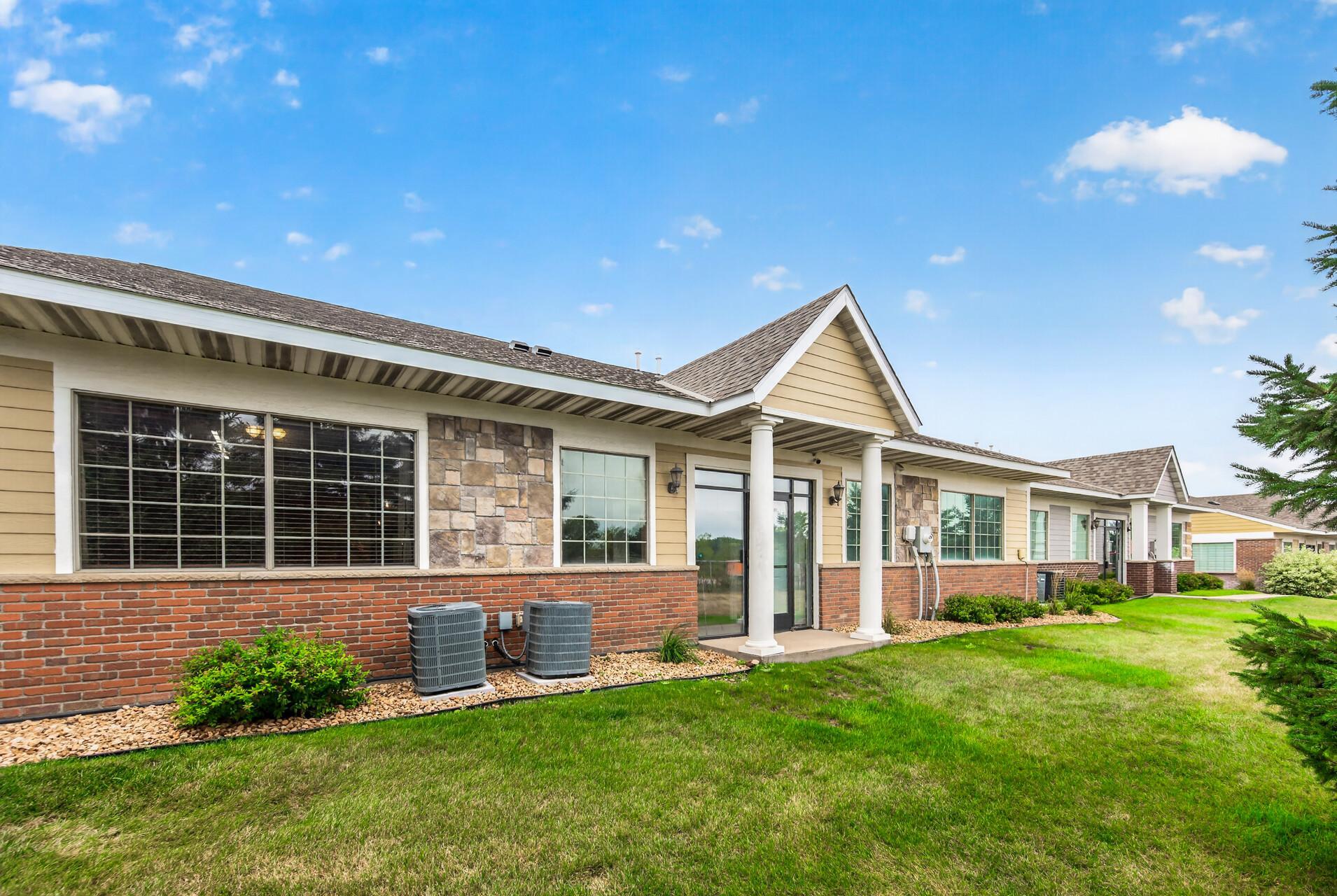 View of Commercial Sale at 1103 Weir Drive #200, Woodbury MN 55125, Woodbury (4 of 48) - Mike Wilen | Minnesota Team Real Estate