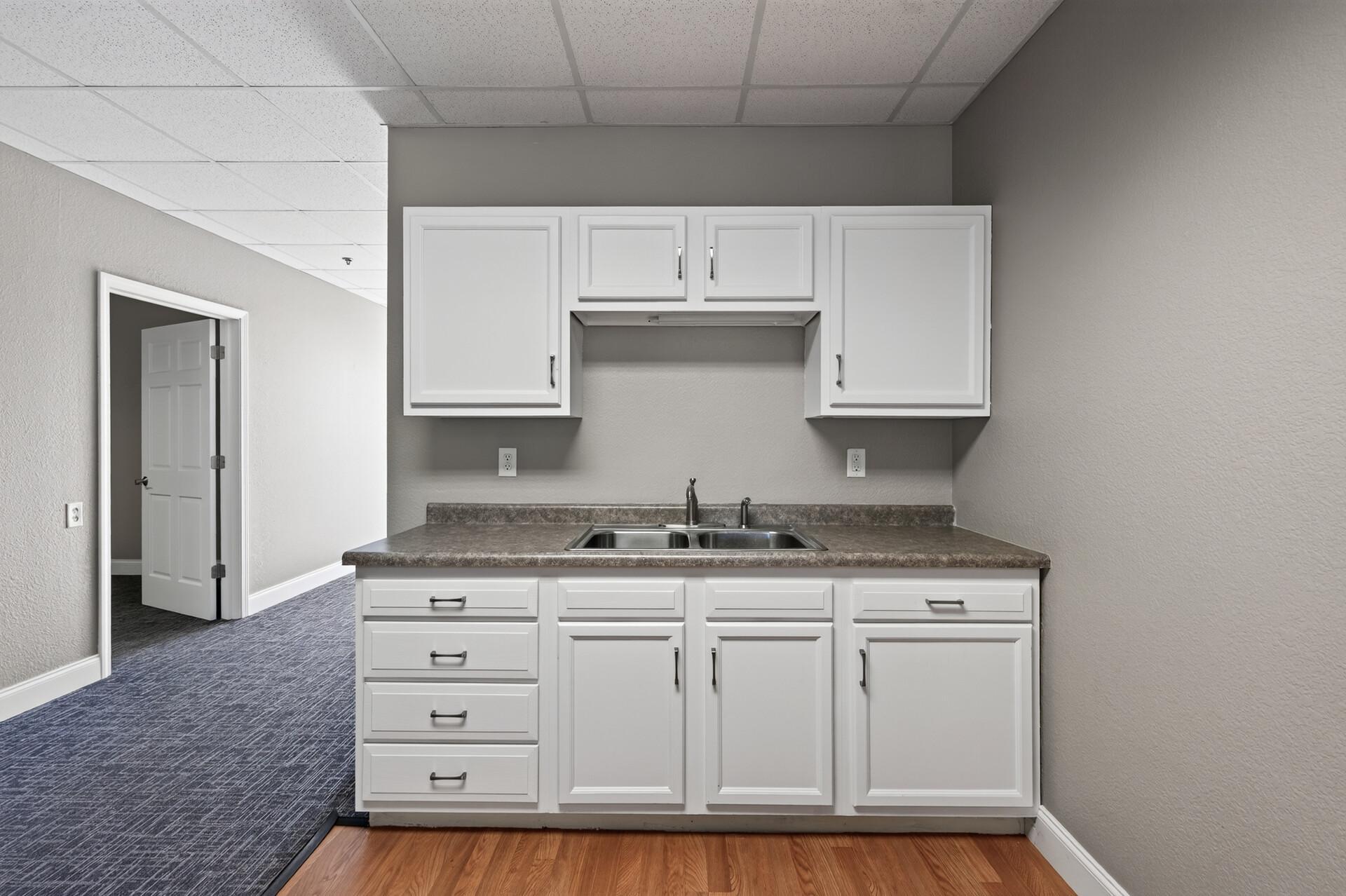 View of Commercial Sale at 1103 Weir Drive #200, Woodbury MN 55125, Woodbury (55 of 68) - Mike Wilen | Minnesota Team Real Estate