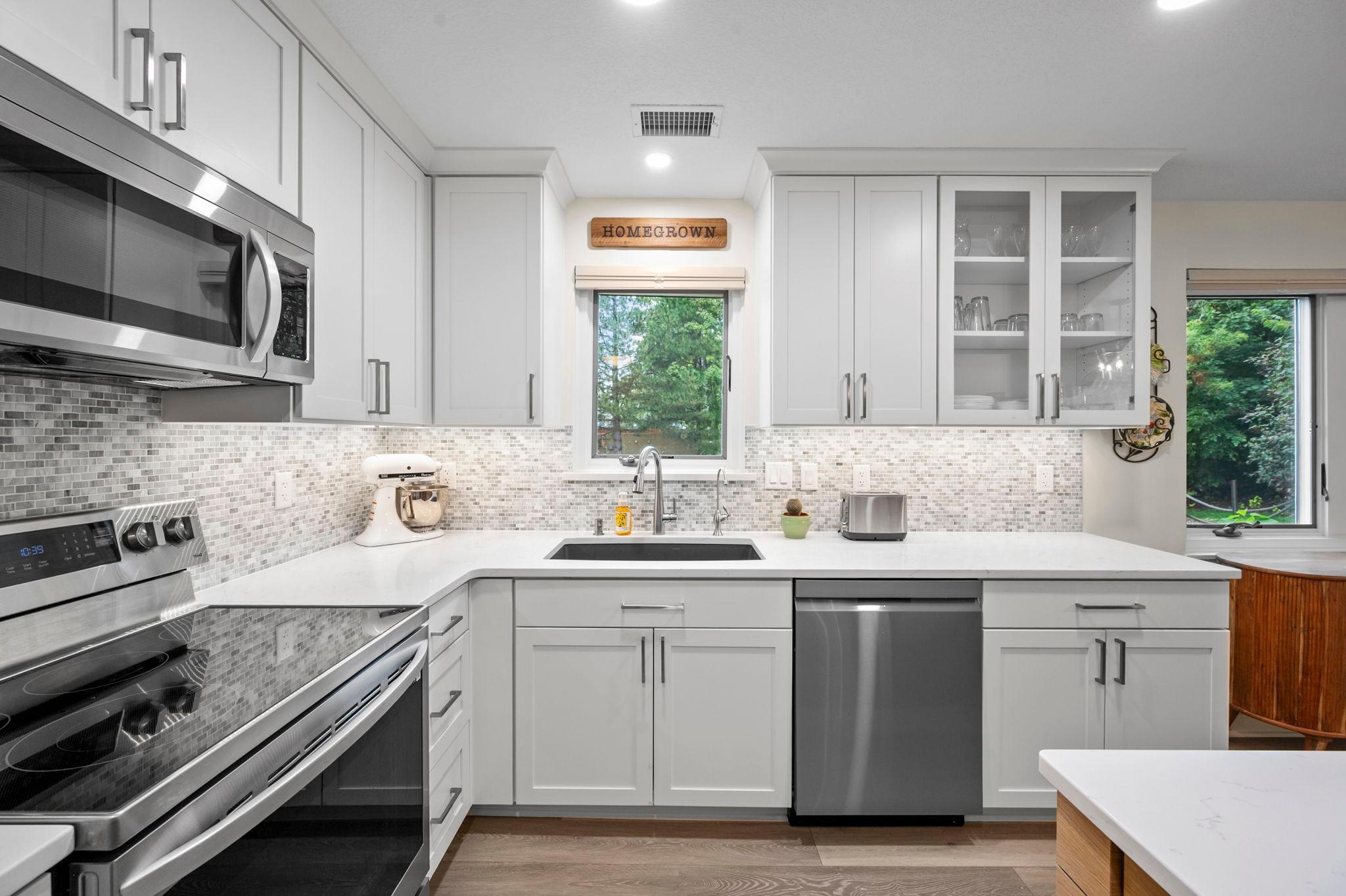 View of Residential at 2670 Commerce Boulevard #102, Mound MN 55364, Mound (15 of 50) - Mike Wilen | Minnesota Team Real Estate