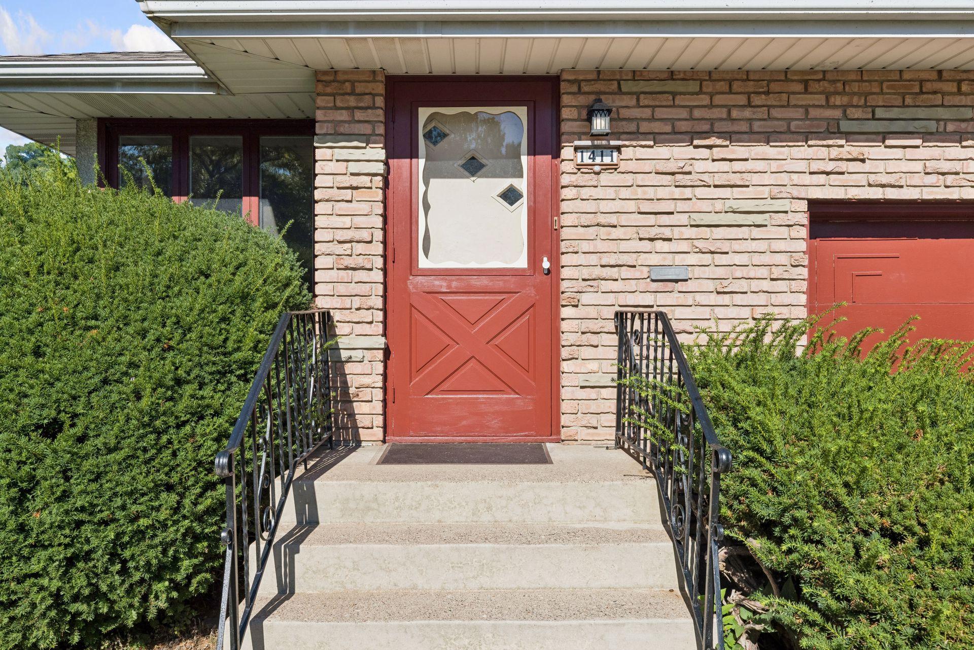 View of Residential at 1411 Alaska Avenue, Saint Paul MN 55116, Saint Paul (2 of 18) - Mike Wilen | Minnesota Team Real Estate
