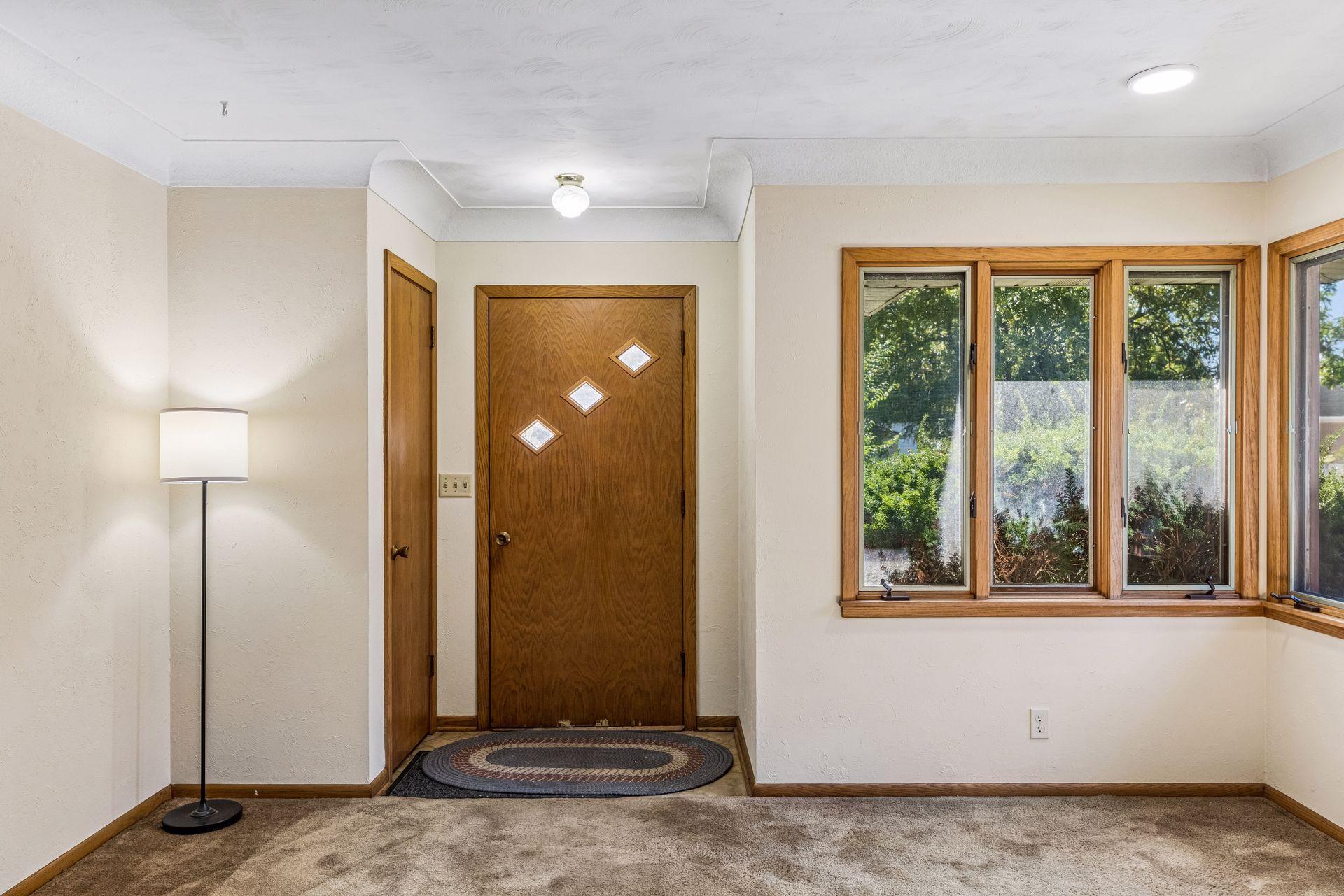 View of Residential at 1411 Alaska Avenue, Saint Paul MN 55116, Saint Paul (3 of 18) - Mike Wilen | Minnesota Team Real Estate