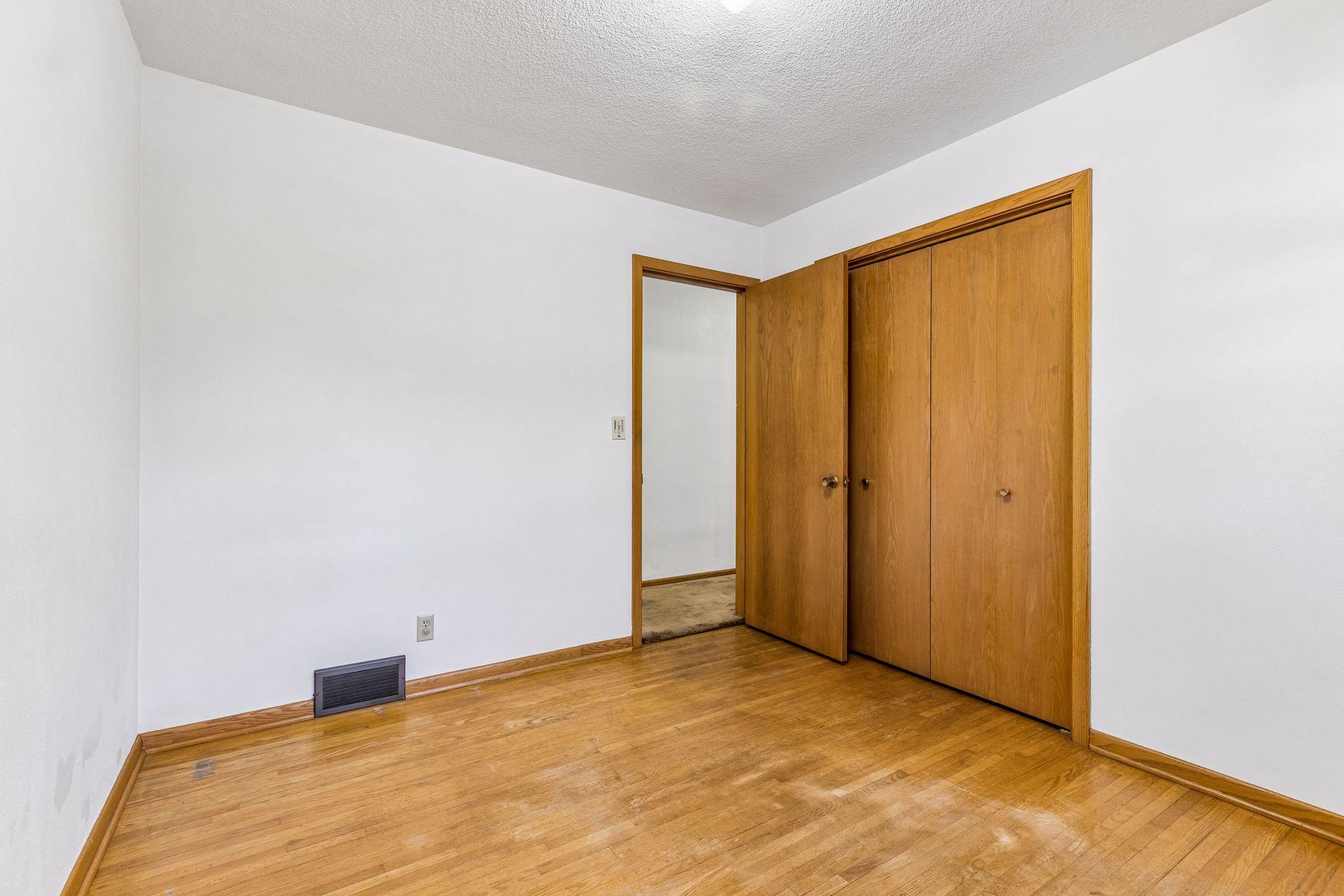 View of Residential at 1411 Alaska Avenue, Saint Paul MN 55116, Saint Paul (11 of 18) - Mike Wilen | Minnesota Team Real Estate