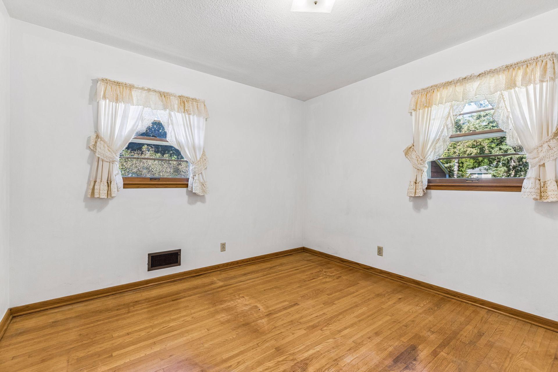 View of Residential at 1411 Alaska Avenue, Saint Paul MN 55116, Saint Paul (9 of 18) - Mike Wilen | Minnesota Team Real Estate