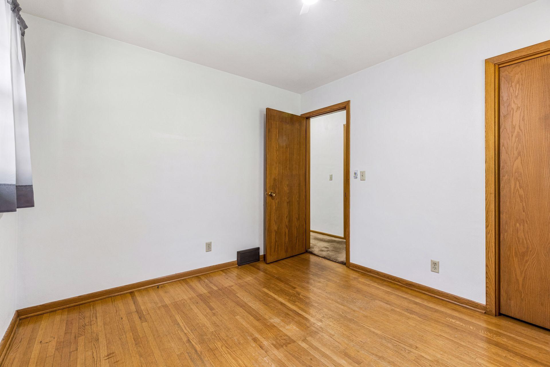 View of Residential at 1411 Alaska Avenue, Saint Paul MN 55116, Saint Paul (10 of 18) - Mike Wilen | Minnesota Team Real Estate